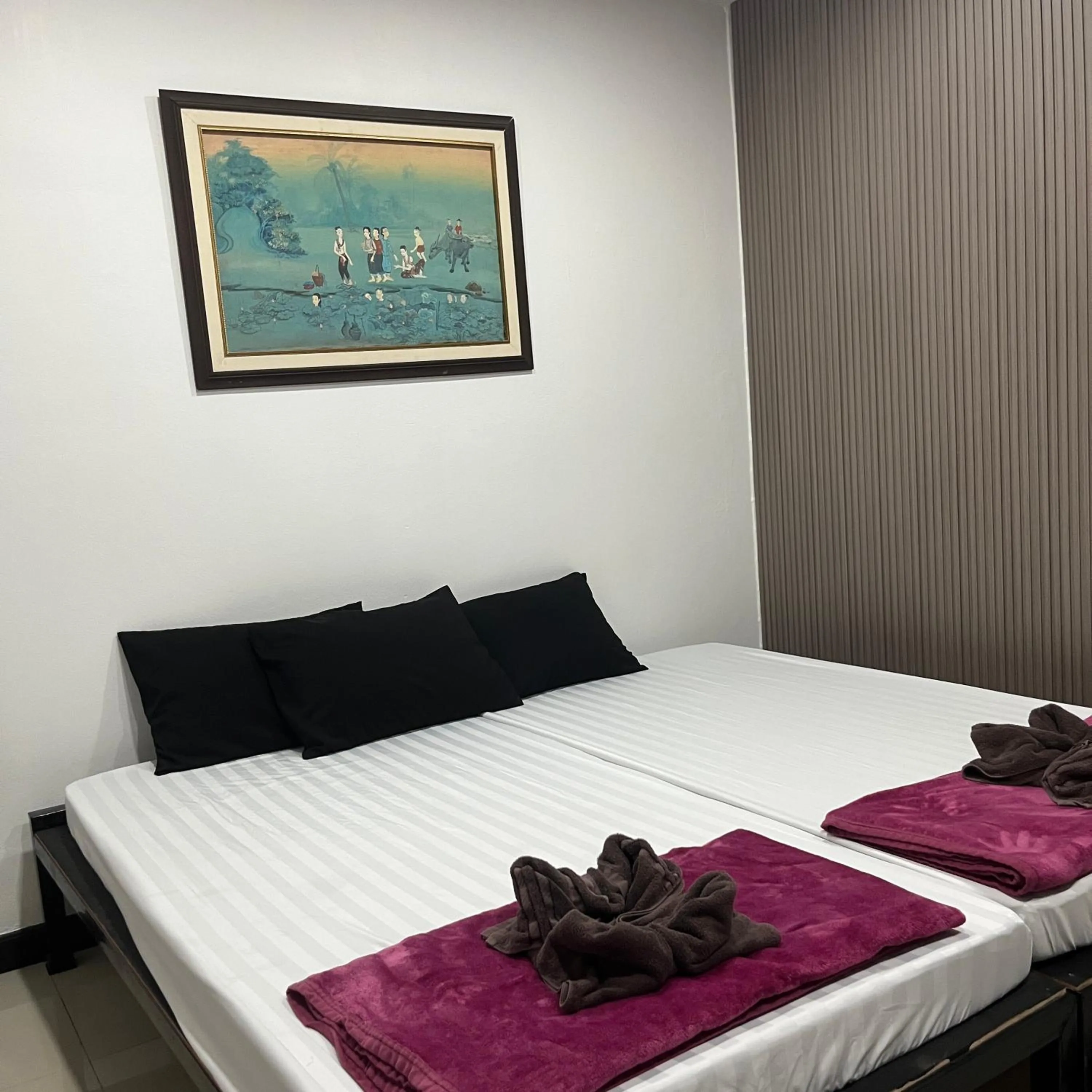 Bedroom, Bed in DonMueang station hotel