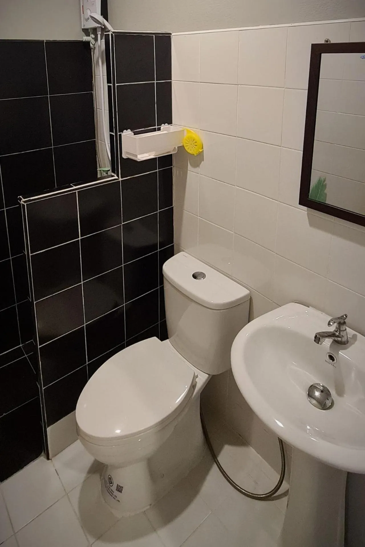 Bathroom in DonMueang station hotel