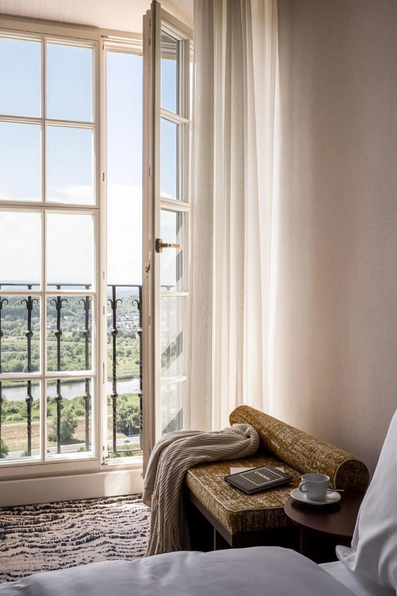 View (from property/room), Bed in Zinar Castle