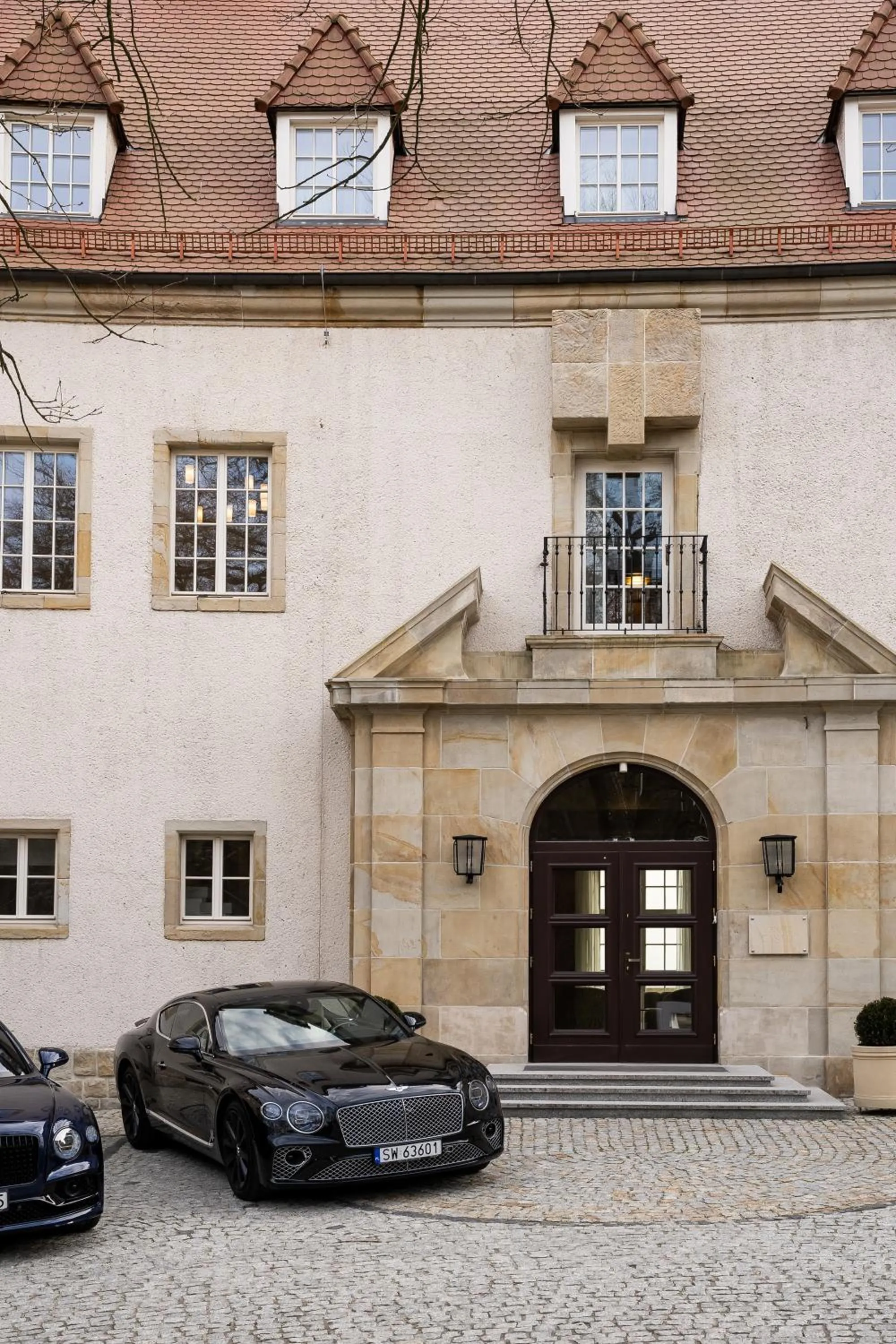 Property building in Zinar Castle