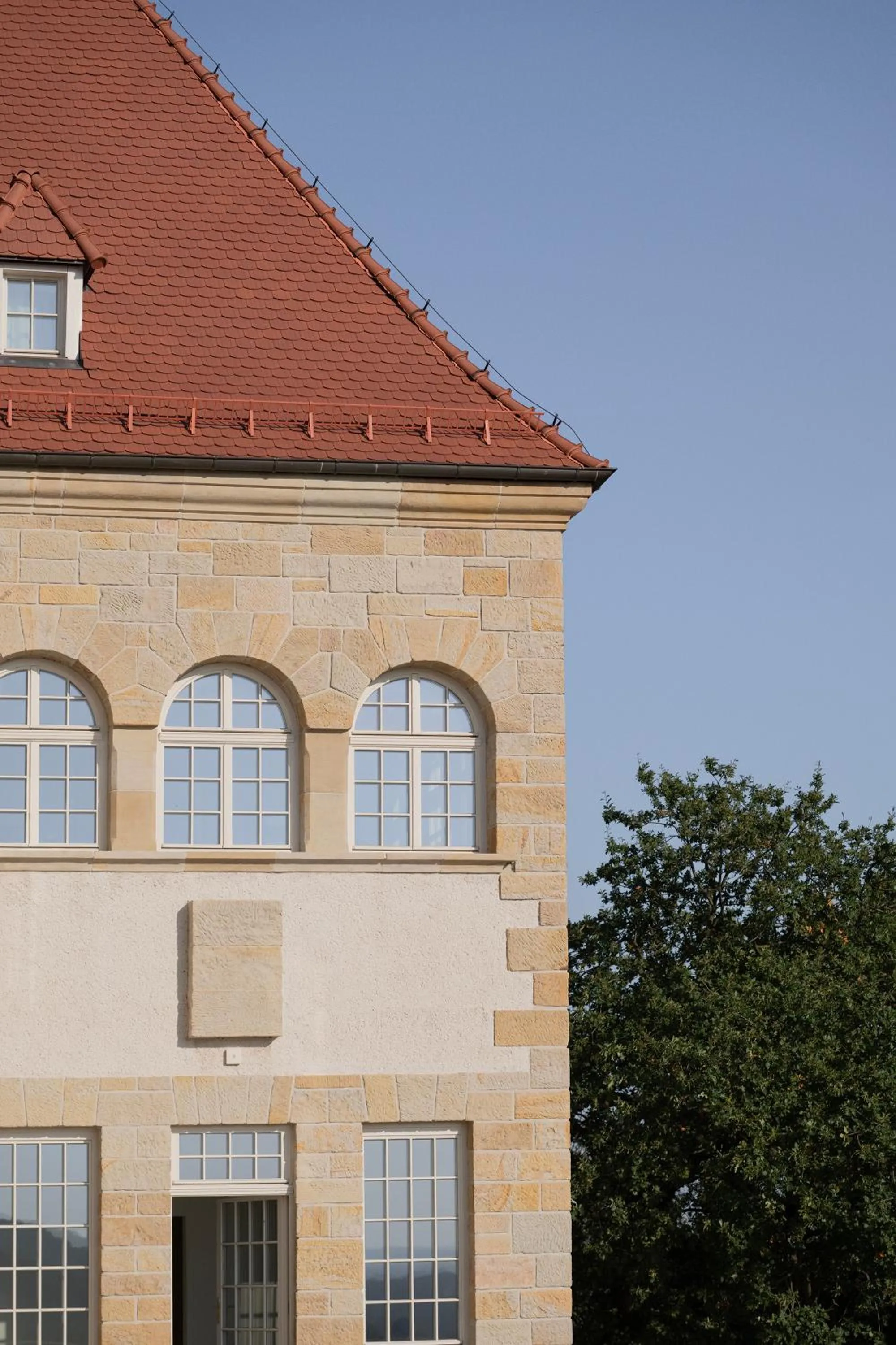 Property building in Zinar Castle