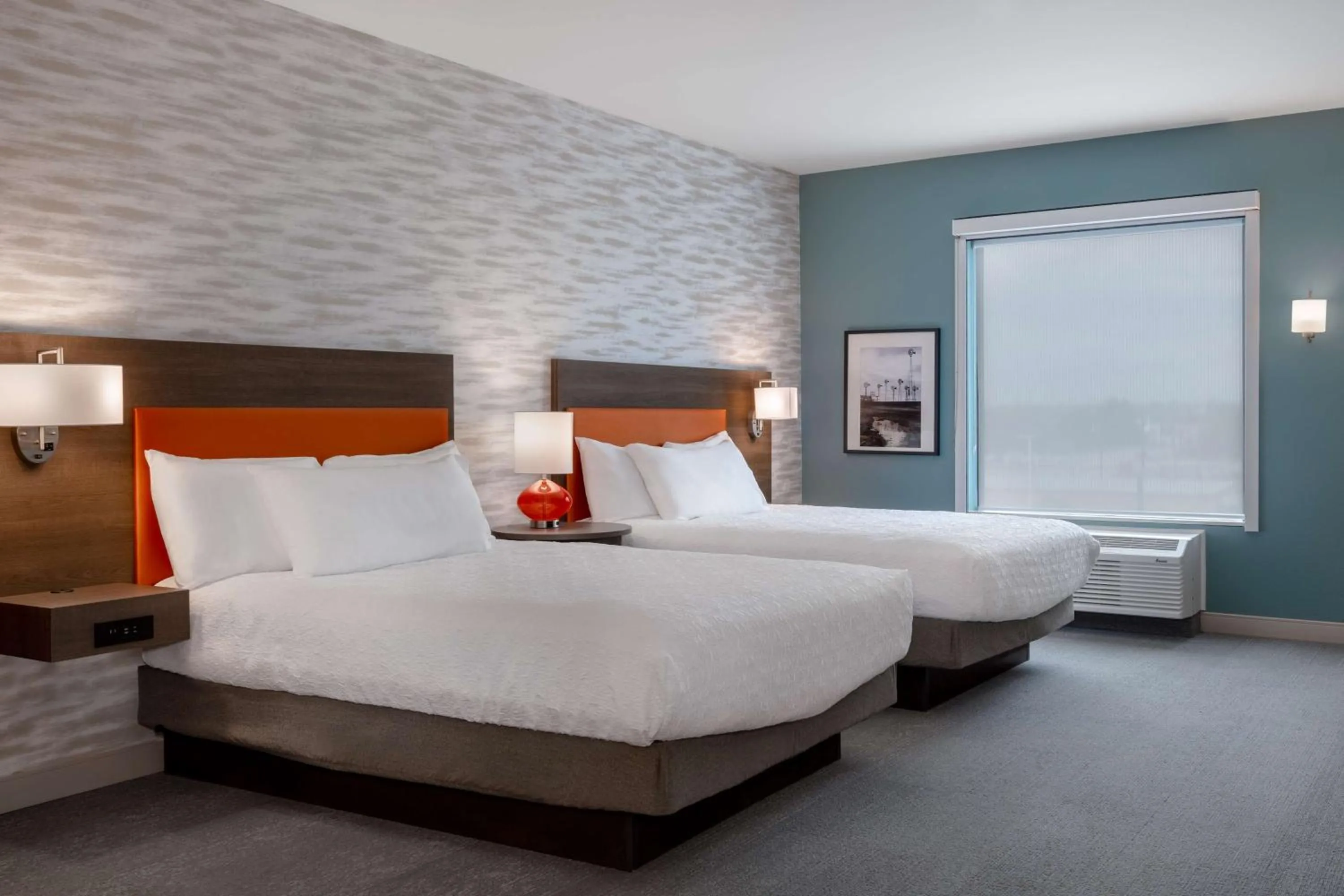 Bed in Home2 Suites By Hilton Brownwood