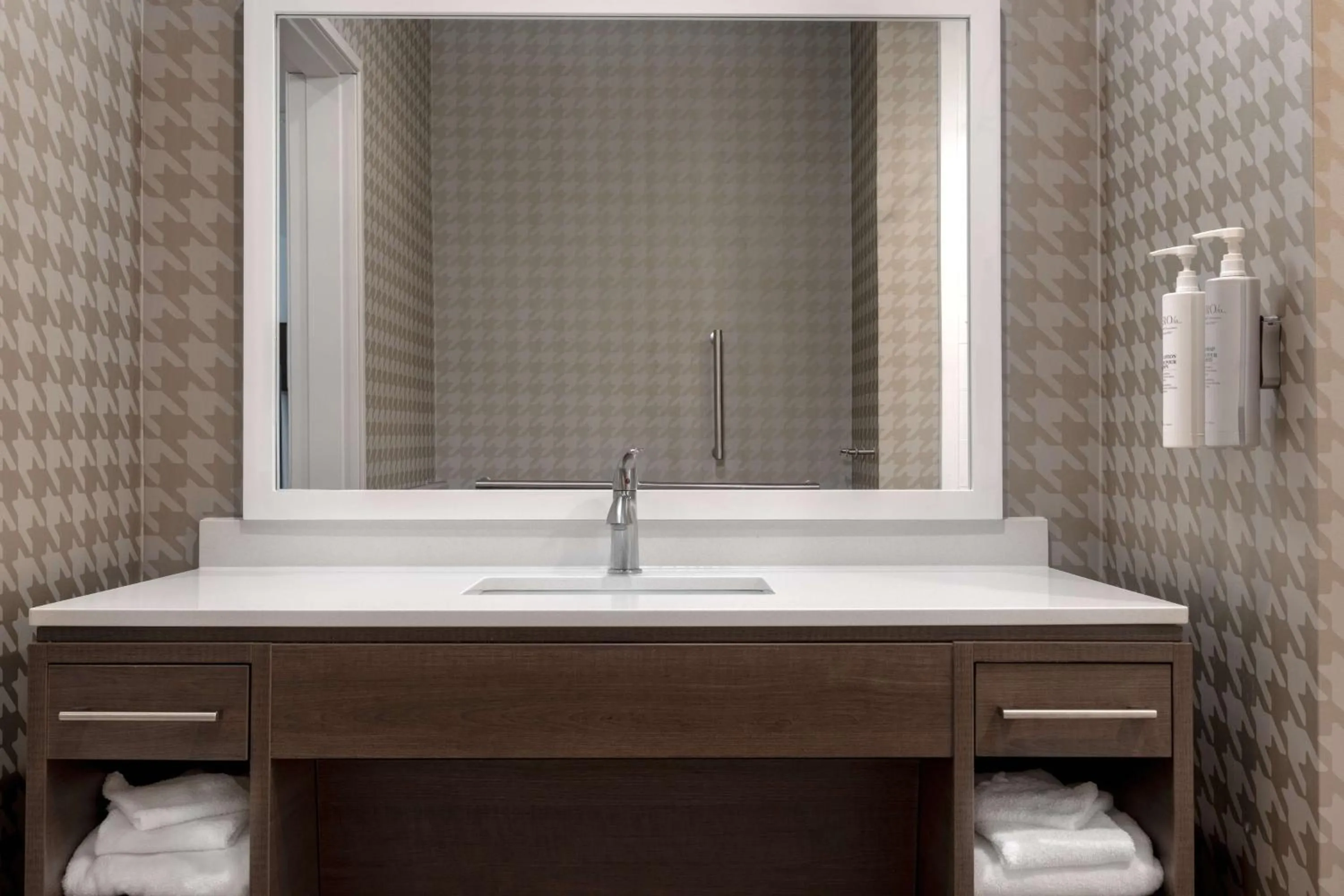 Bathroom in Home2 Suites By Hilton Brownwood