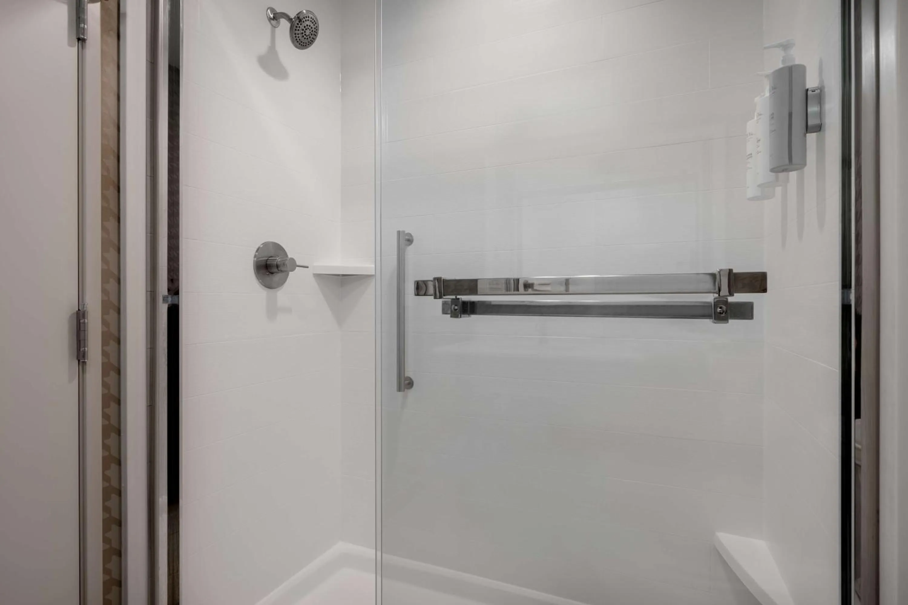 Bathroom in Home2 Suites By Hilton Brownwood