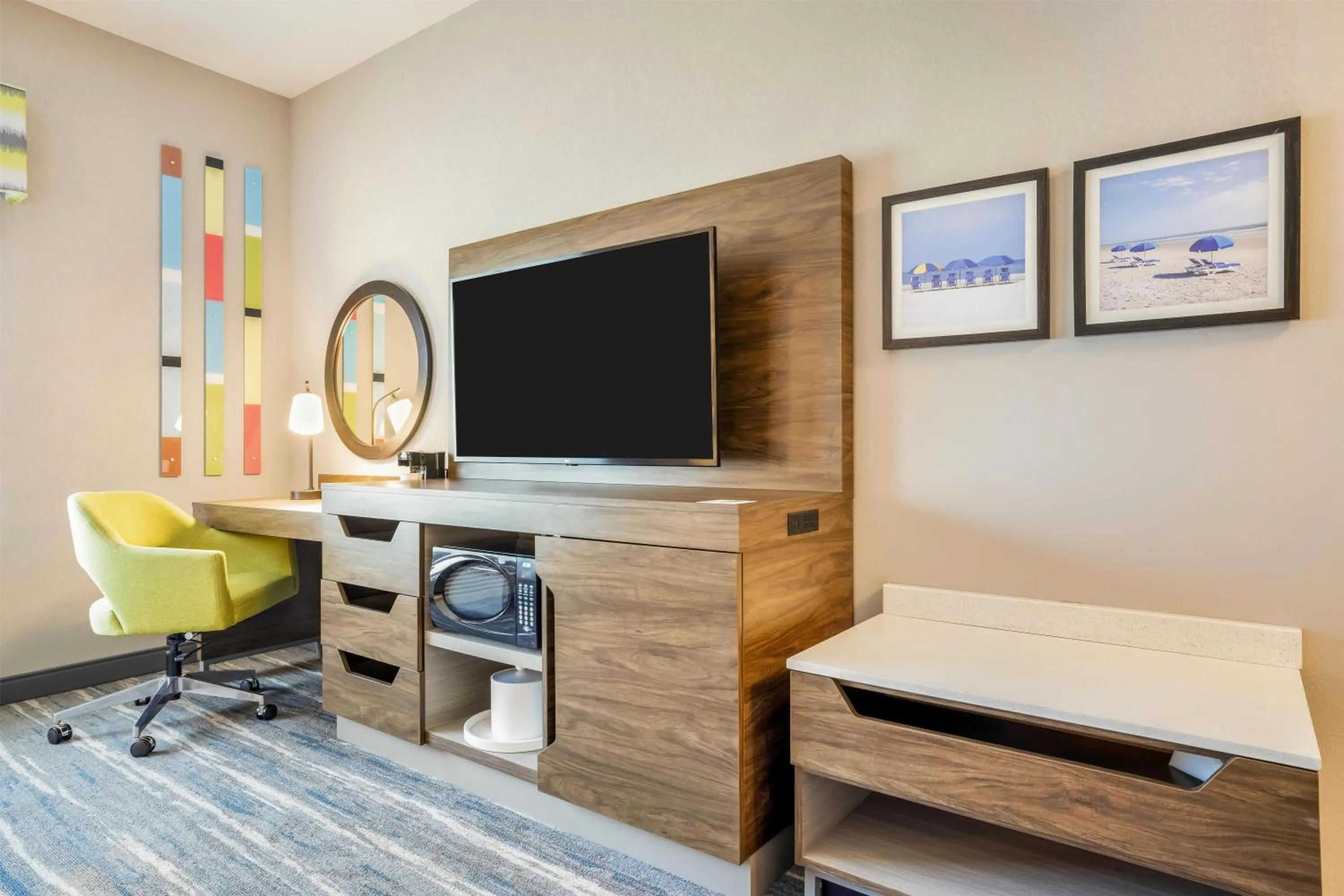 Bedroom in Hampton Inn Fort Myers Downtown