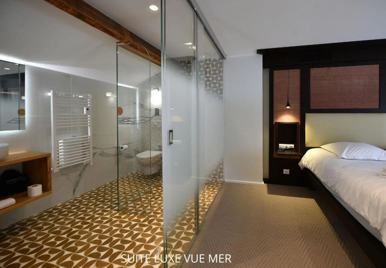 Bed in HOTEL SAINT ROCH