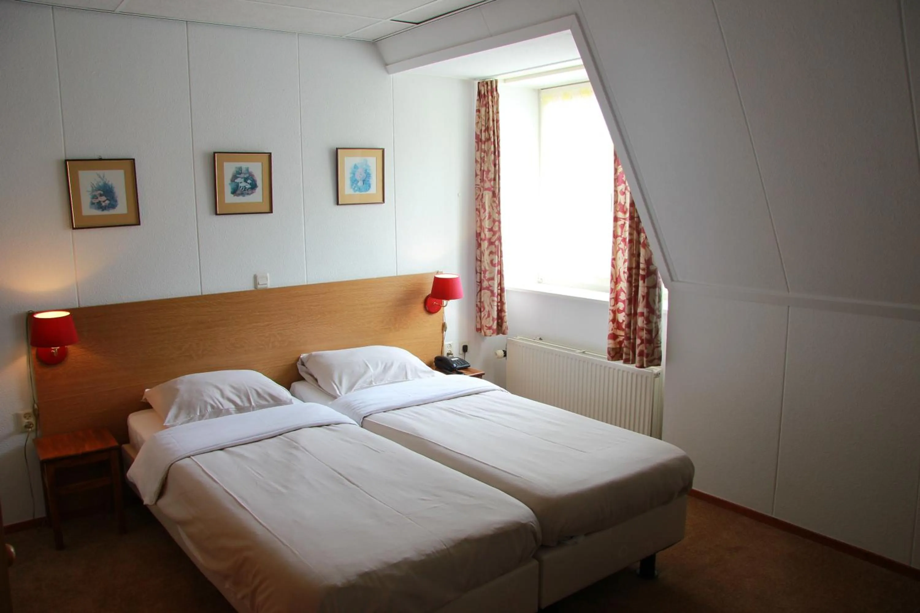 Photo of the whole room, Bed in Hotel Hof van Twente