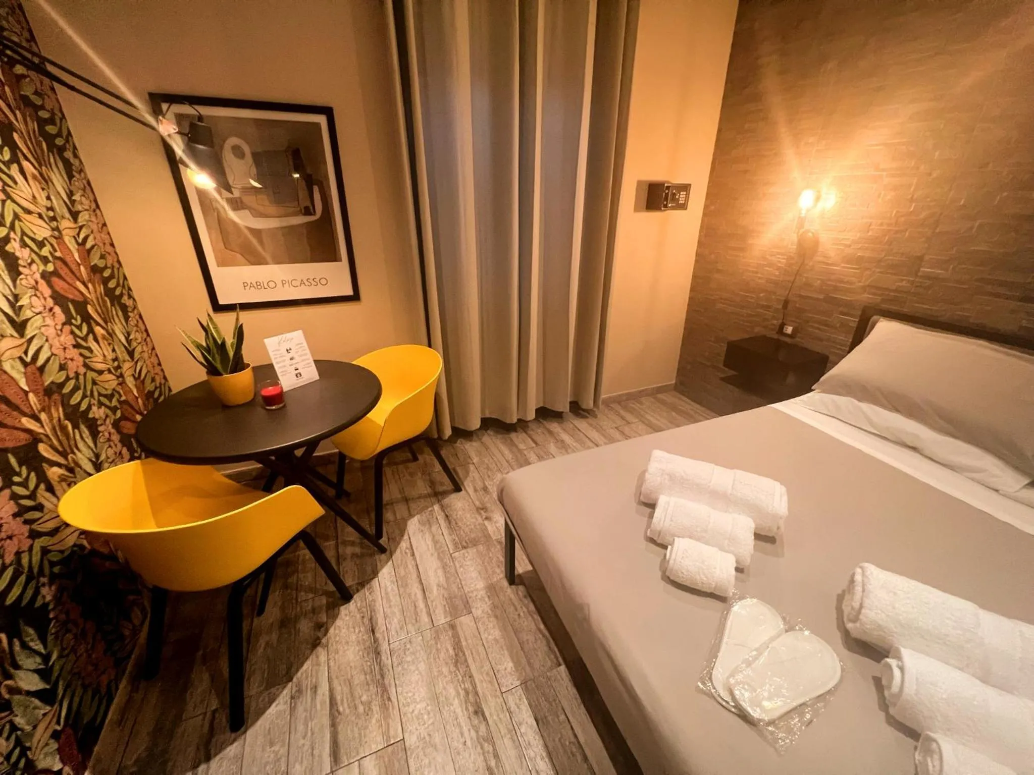 Bed in Kalasó Design Guest House - Rome Airport