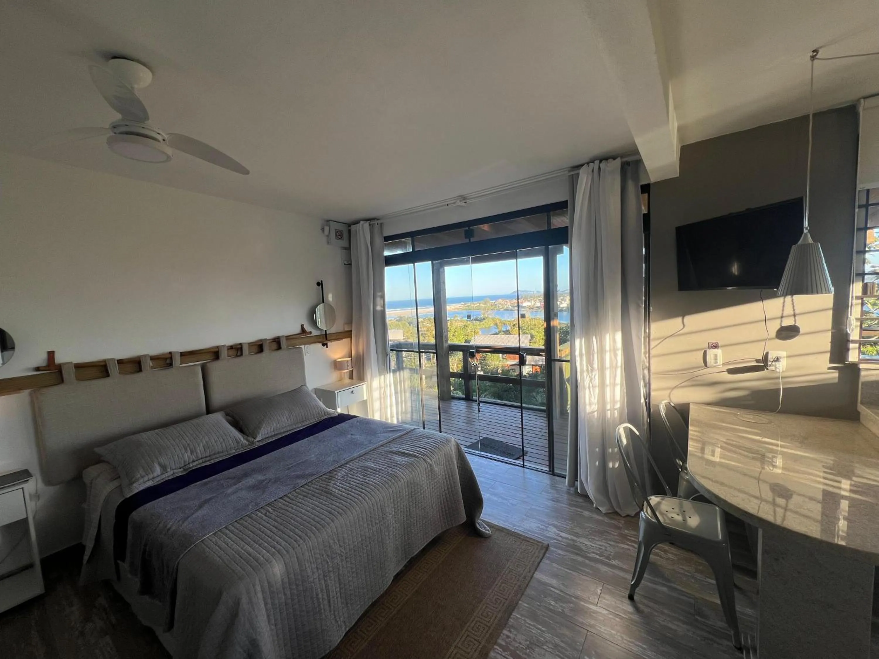 Photo of the whole room, Bed in Chalés e Bangalôs Ibiraquera