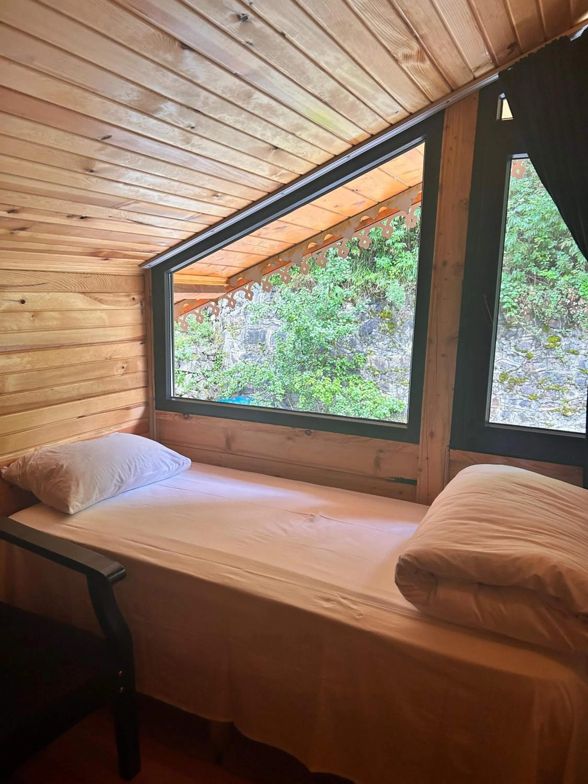 Bed in Meydan Şelale Dağ Evi