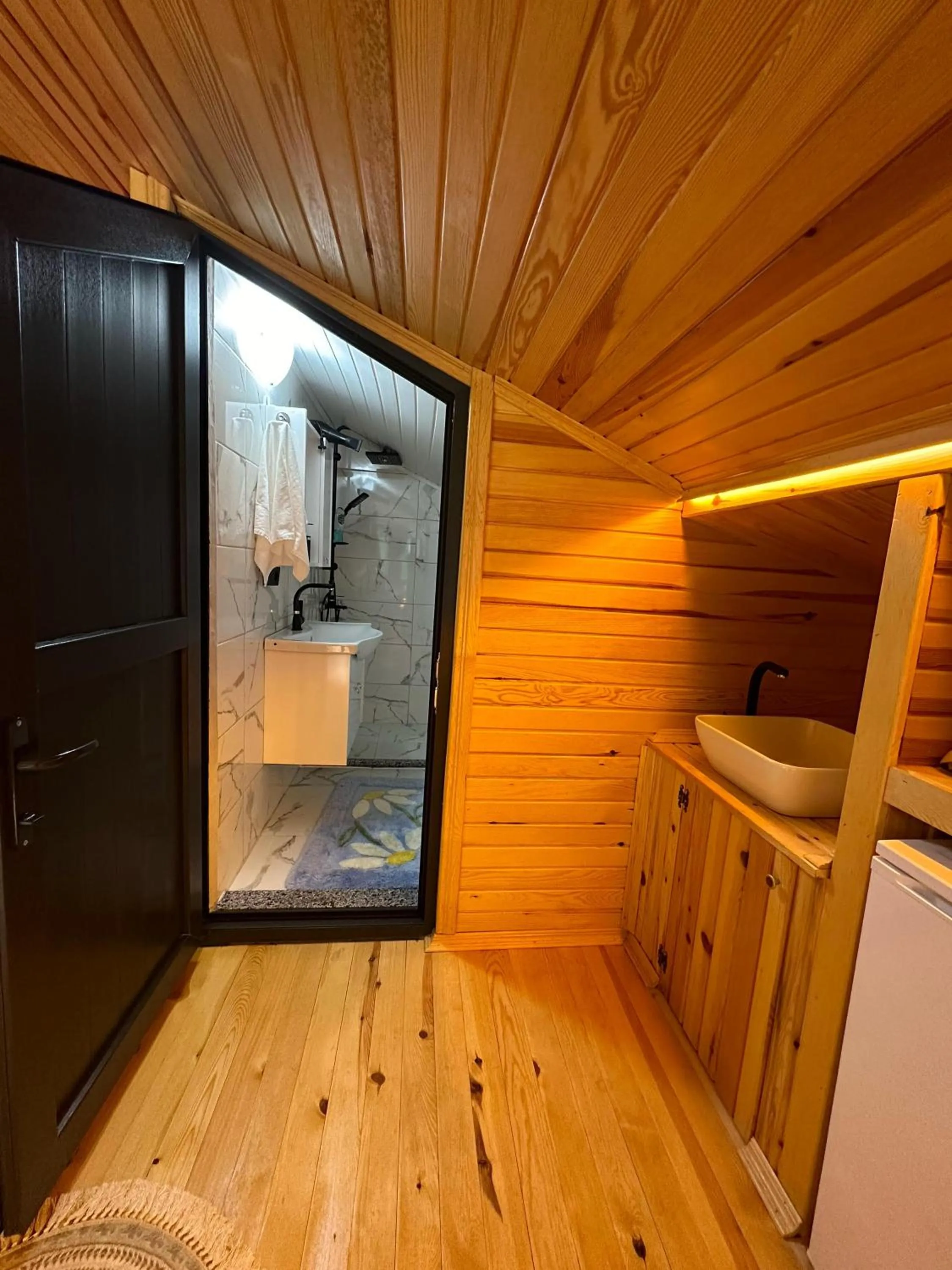 Meydan Şelale Dağ Evi