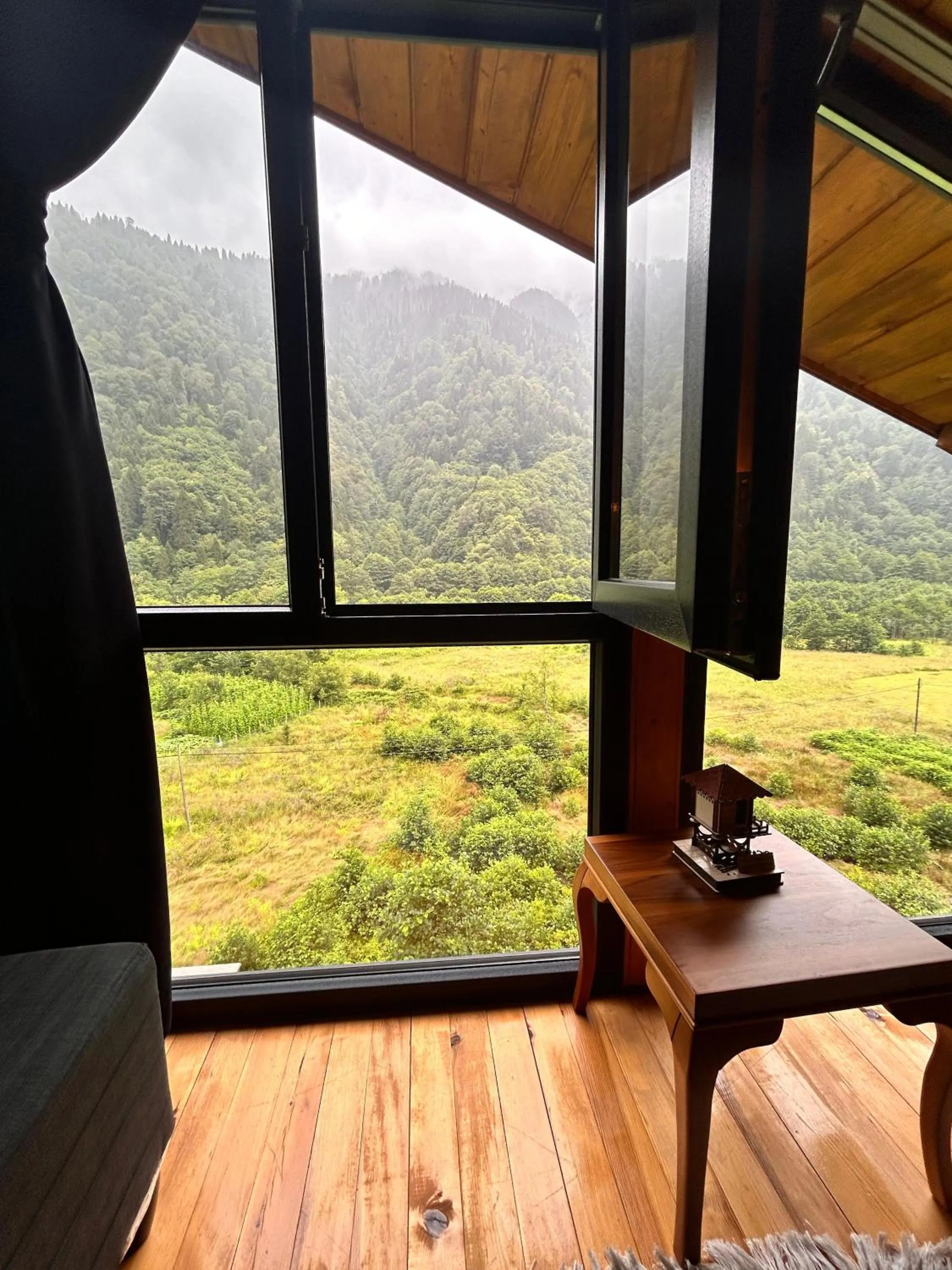 Meydan Şelale Dağ Evi