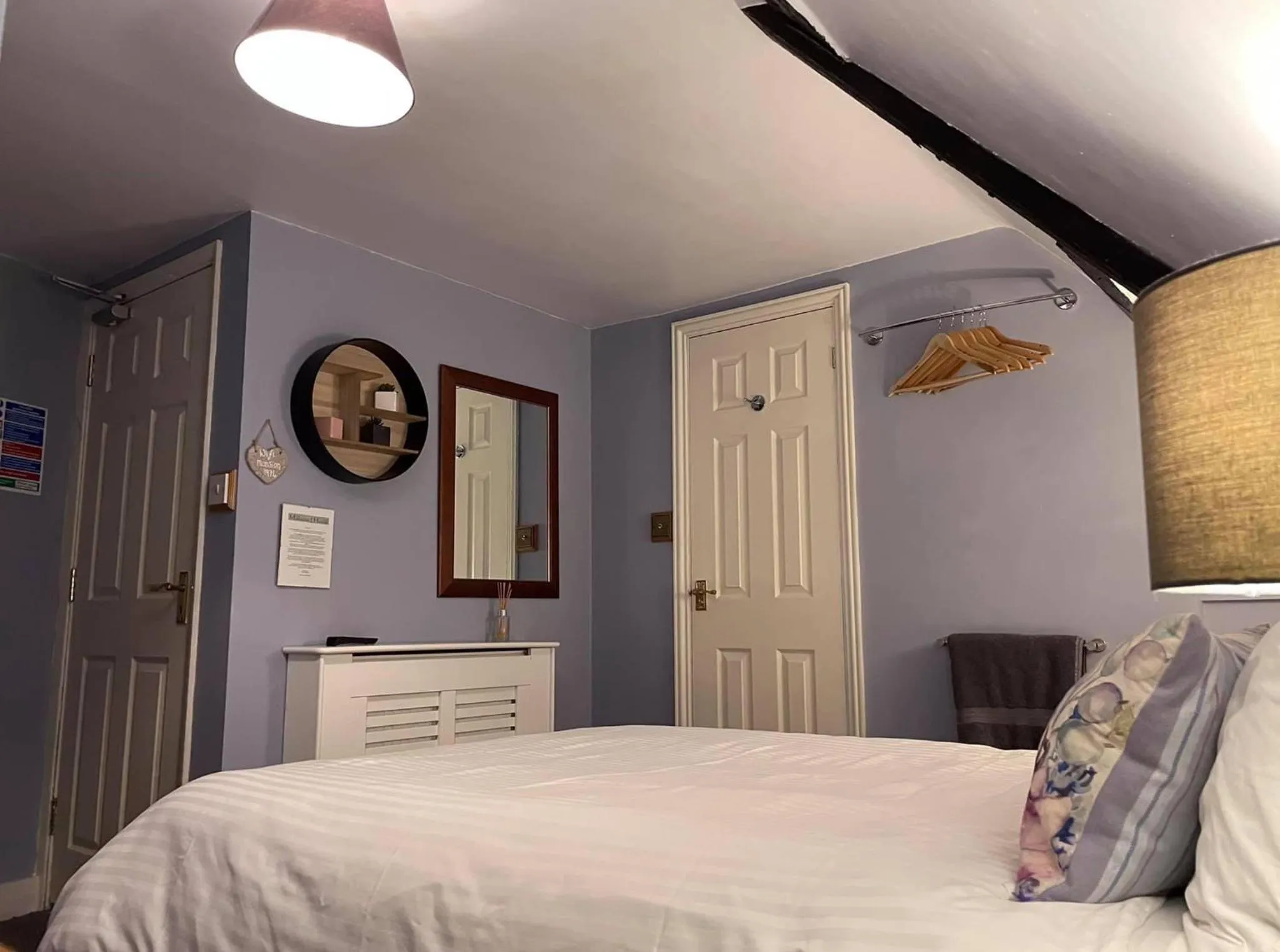 Bedroom, Bed in The Mansion House Hotel