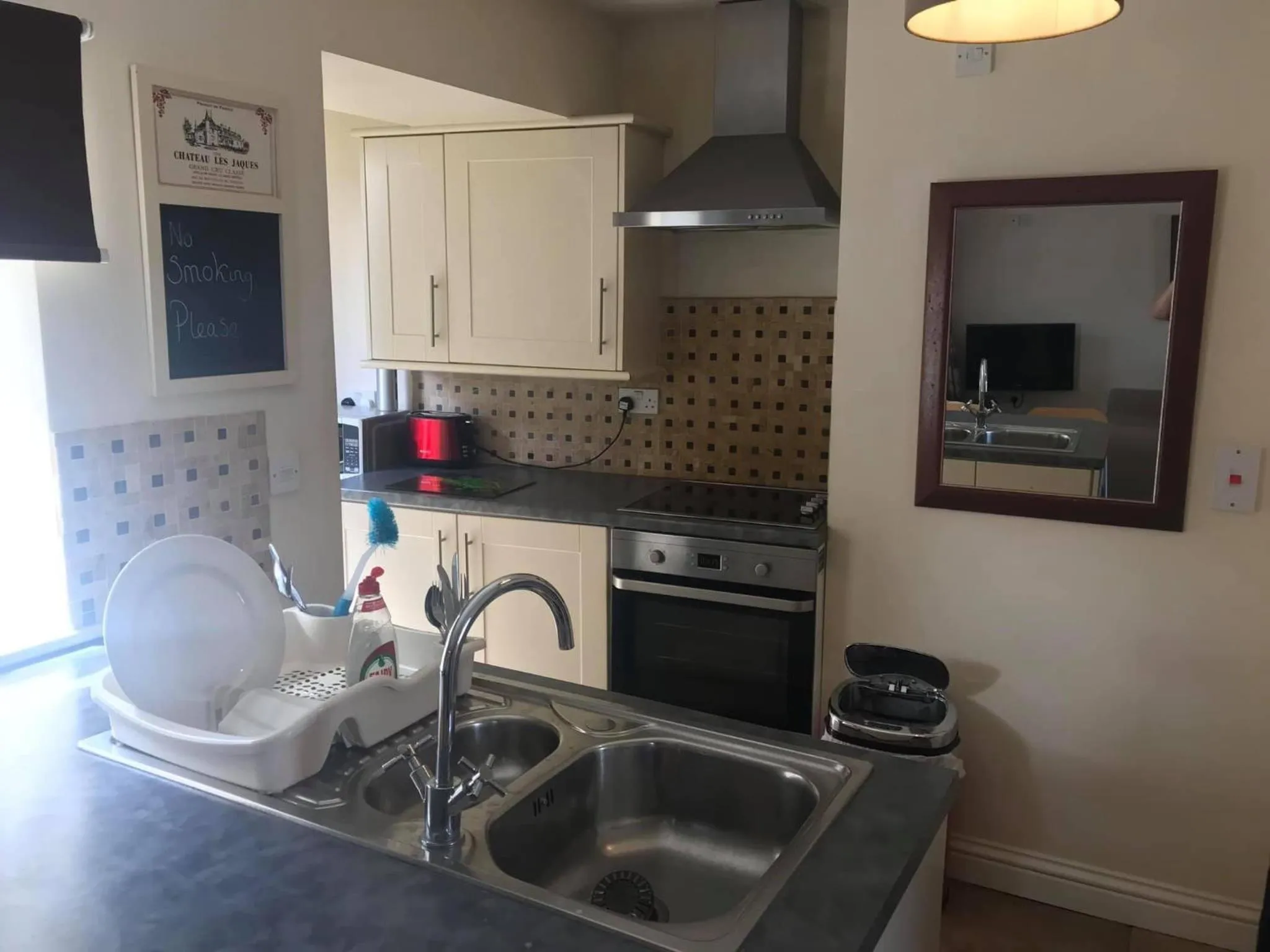 Kitchen or kitchenette in The Mansion House Hotel