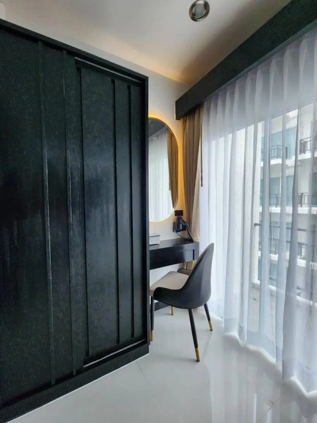 hair dresser in LHC HOTEL AND RESORT