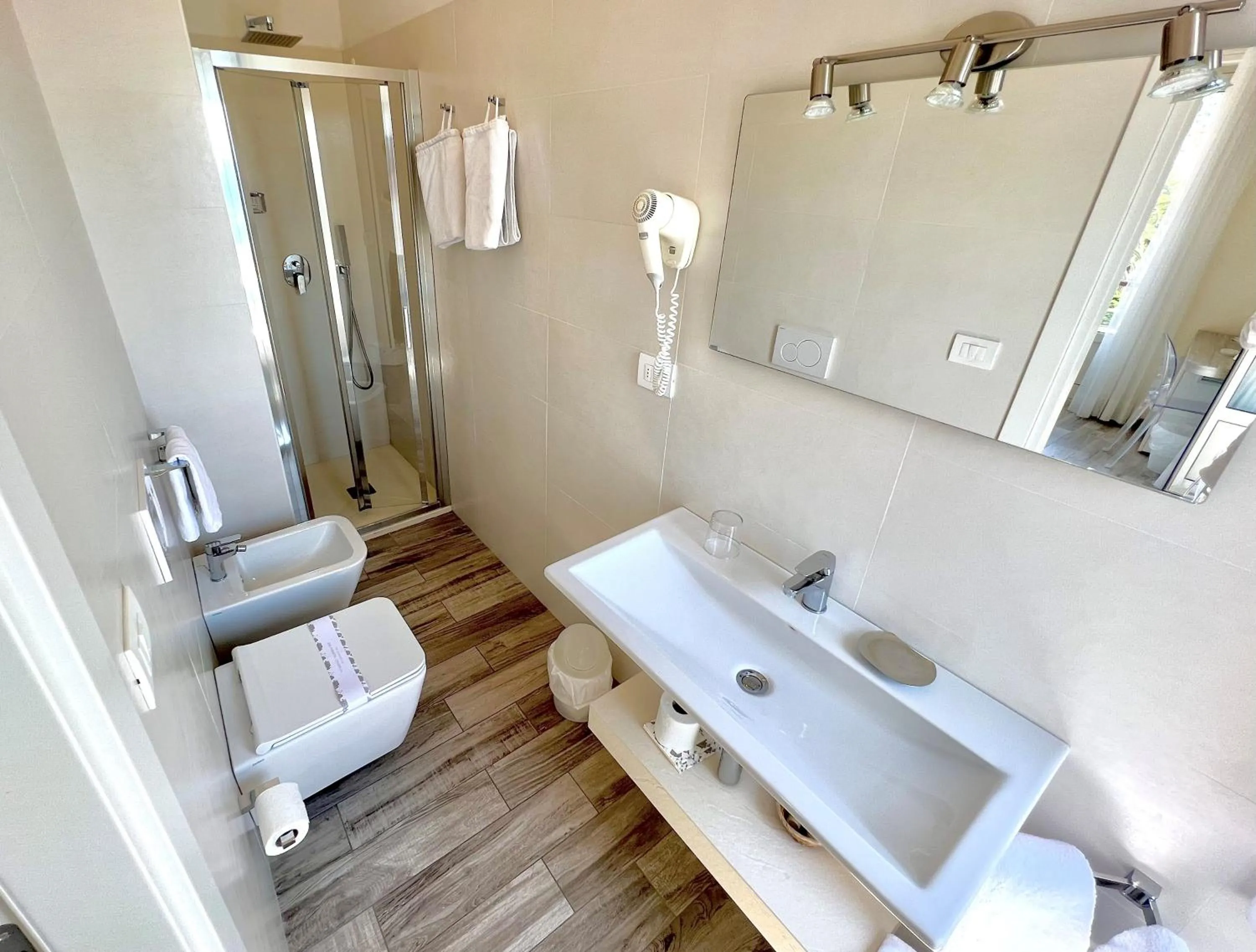 Bathroom in Hotel Boncardo