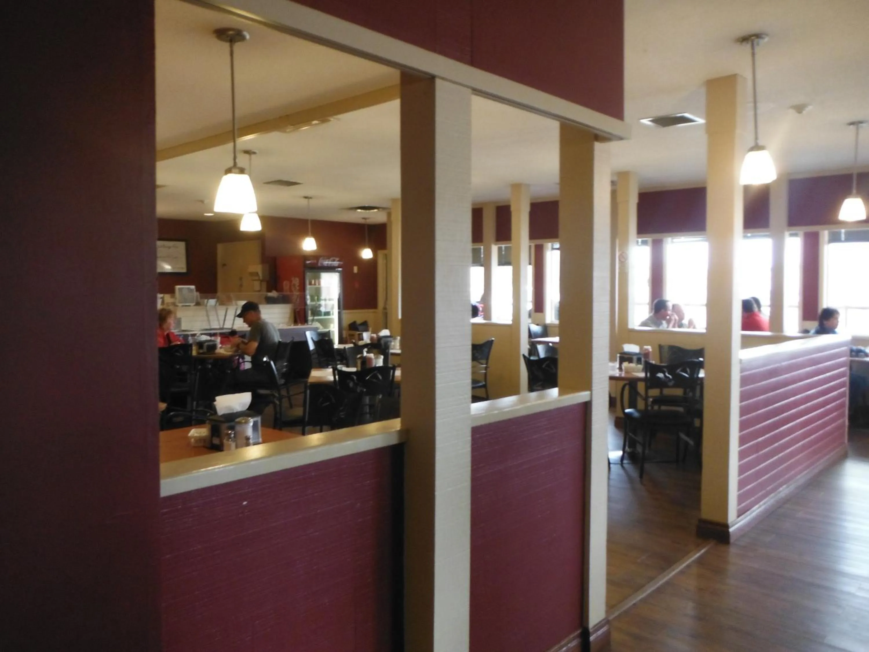 Restaurant/places to eat in Tumbler Ridge Inn