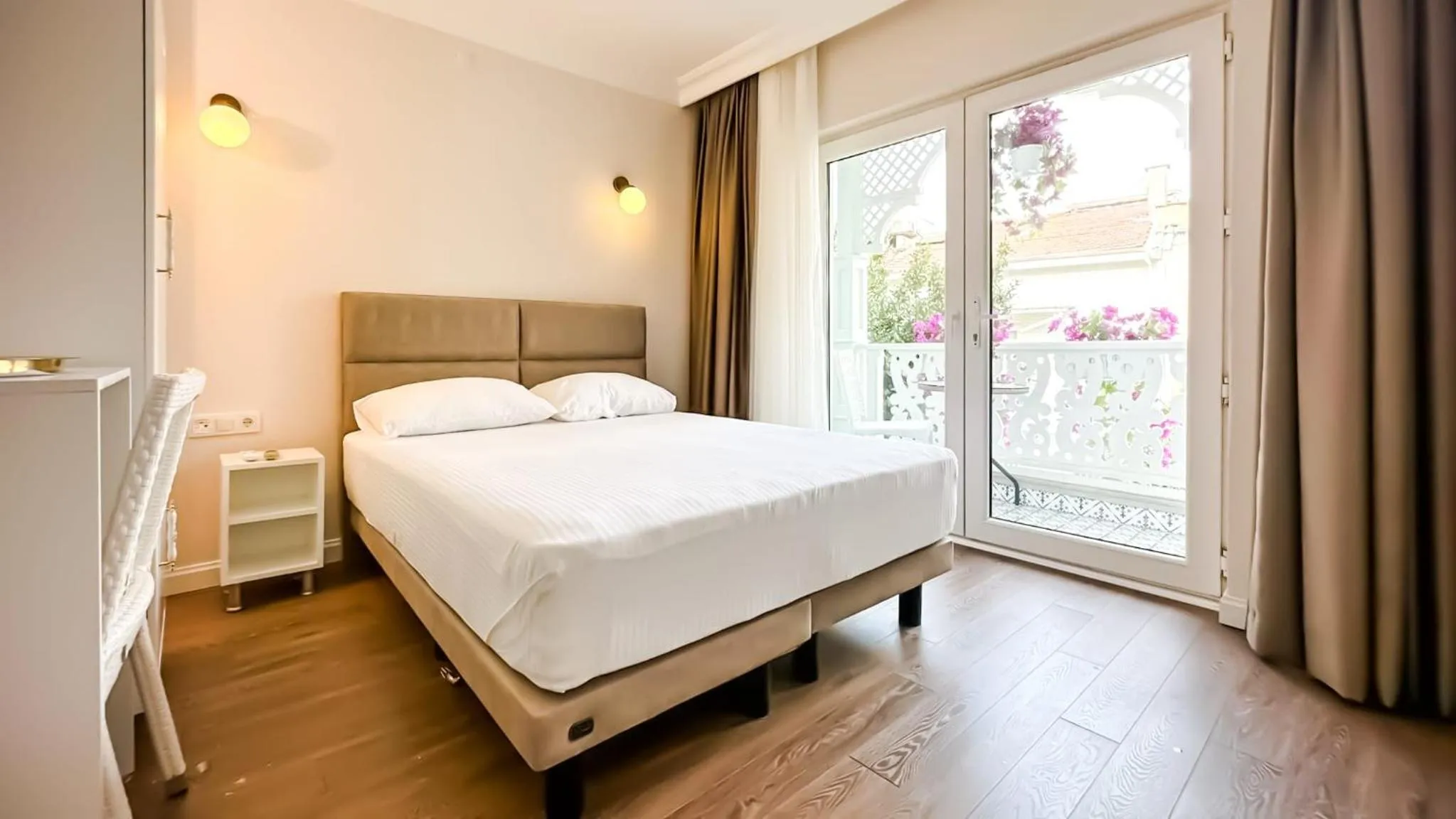 hi HOTEL IVY BÜYÜKADA