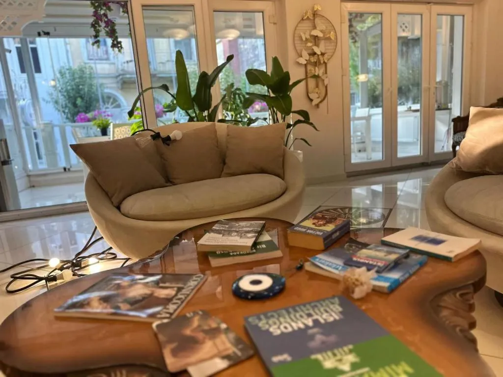 hi HOTEL IVY BÜYÜKADA