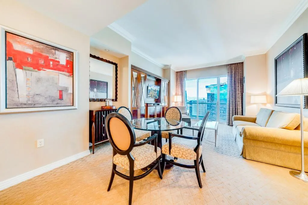 Jet Luxury at The Signature Condo Hotel