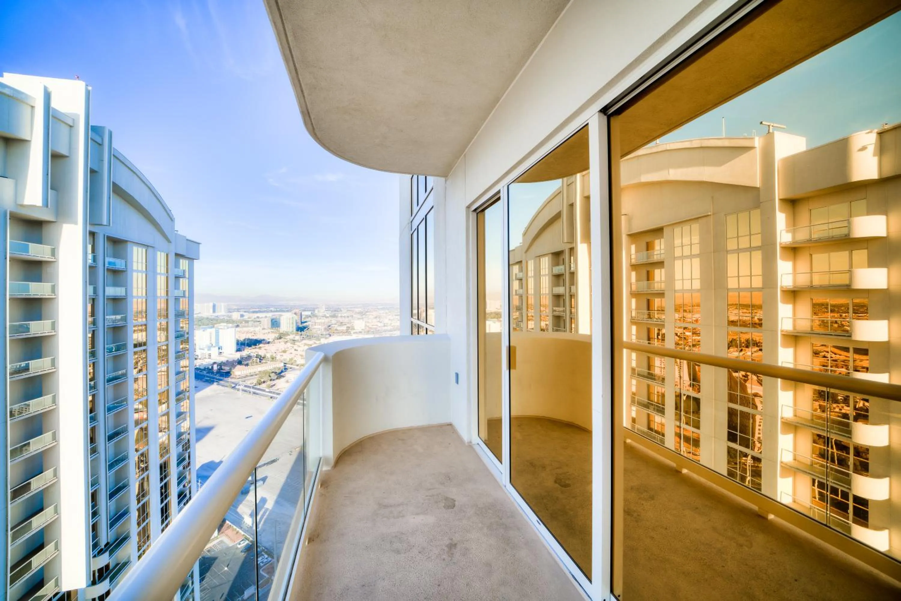 Jet Luxury at The Signature Condo Hotel