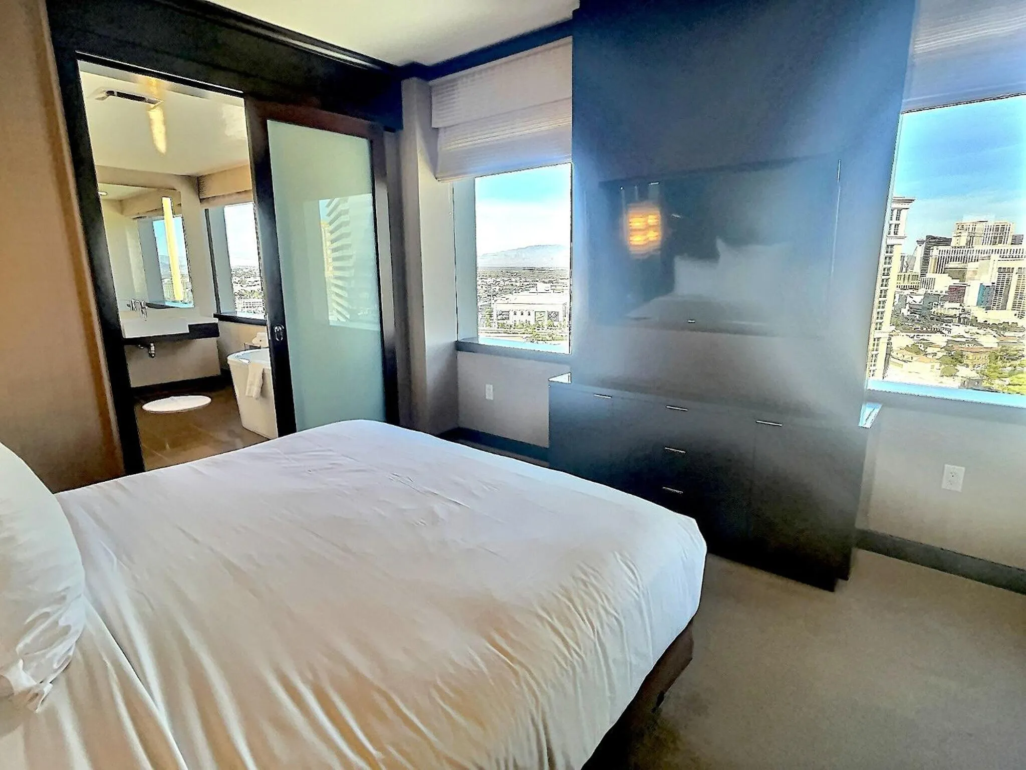 Bed in Jet Luxury at The Vdara