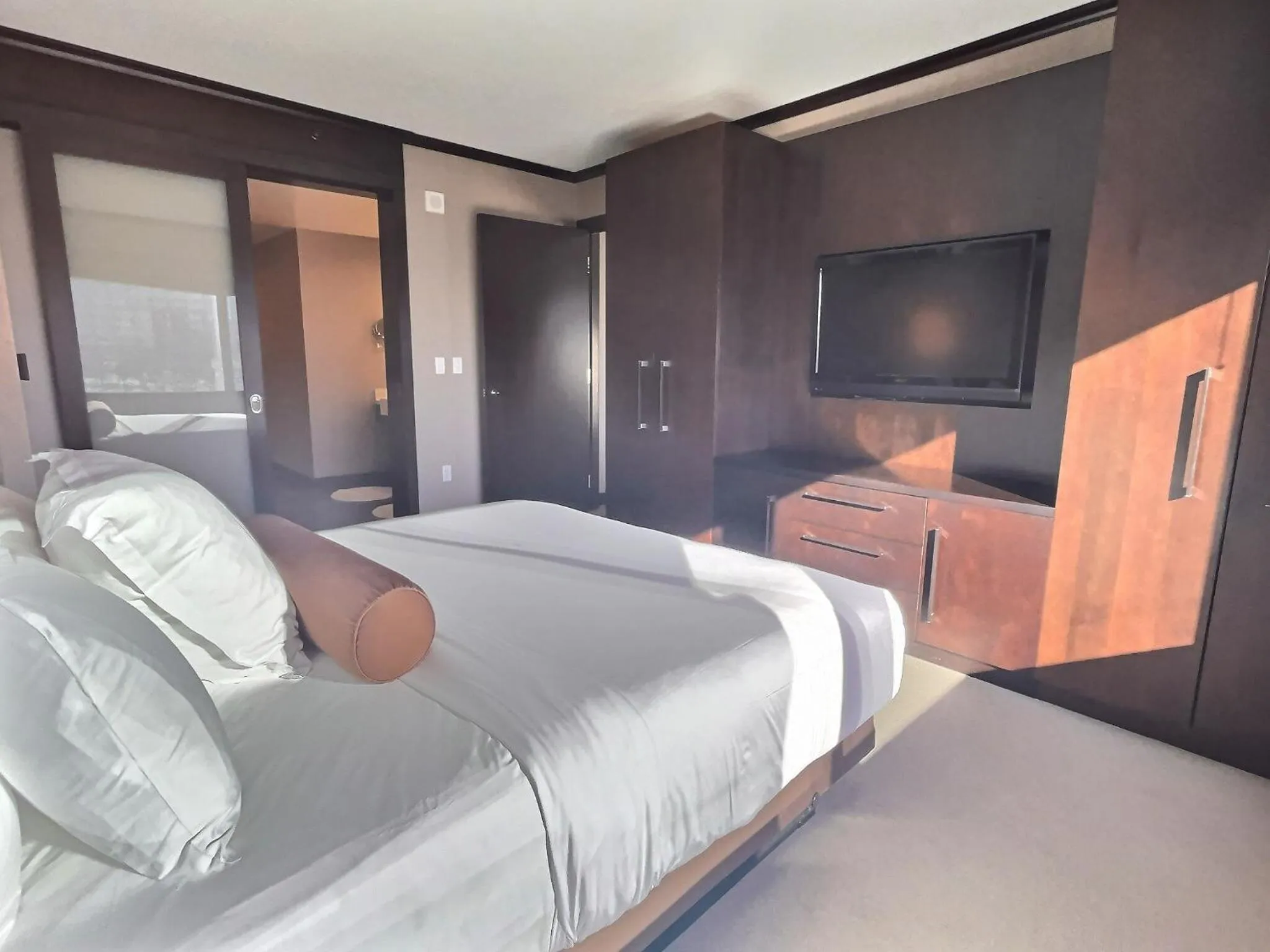 Bed in Jet Luxury at The Vdara