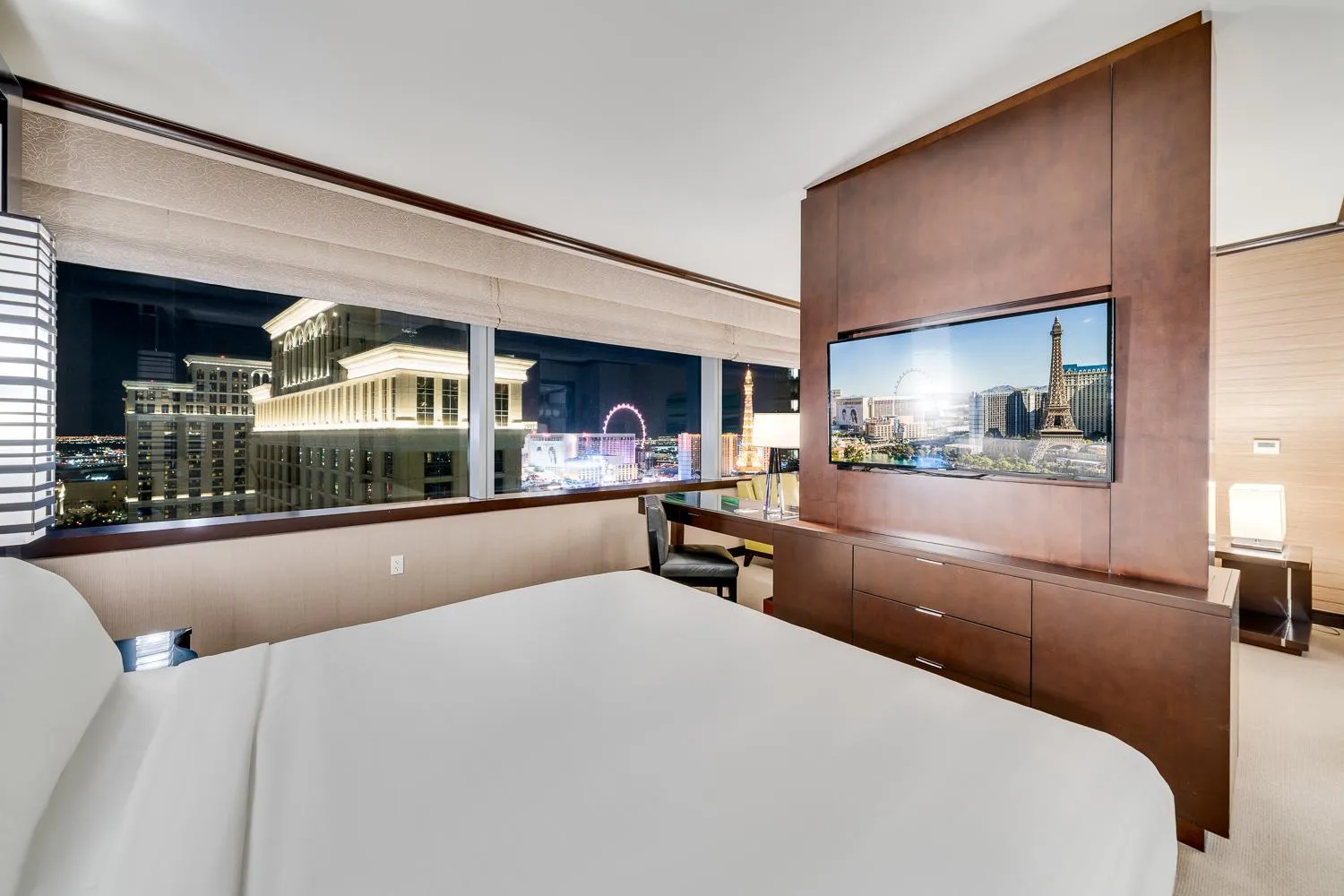 Bed in Jet Luxury at The Vdara
