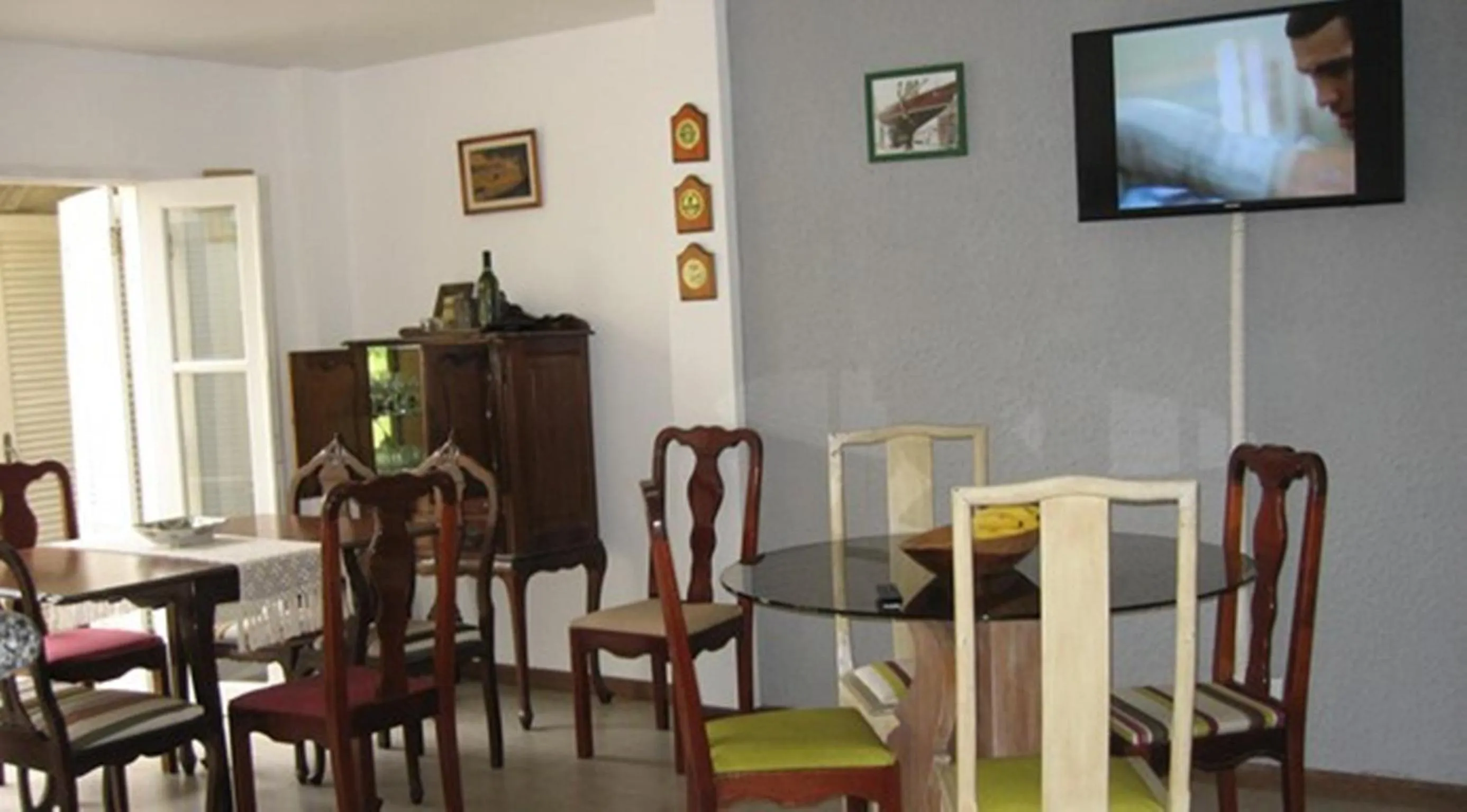 Communal lounge/ TV room in Pousada Vó Irene