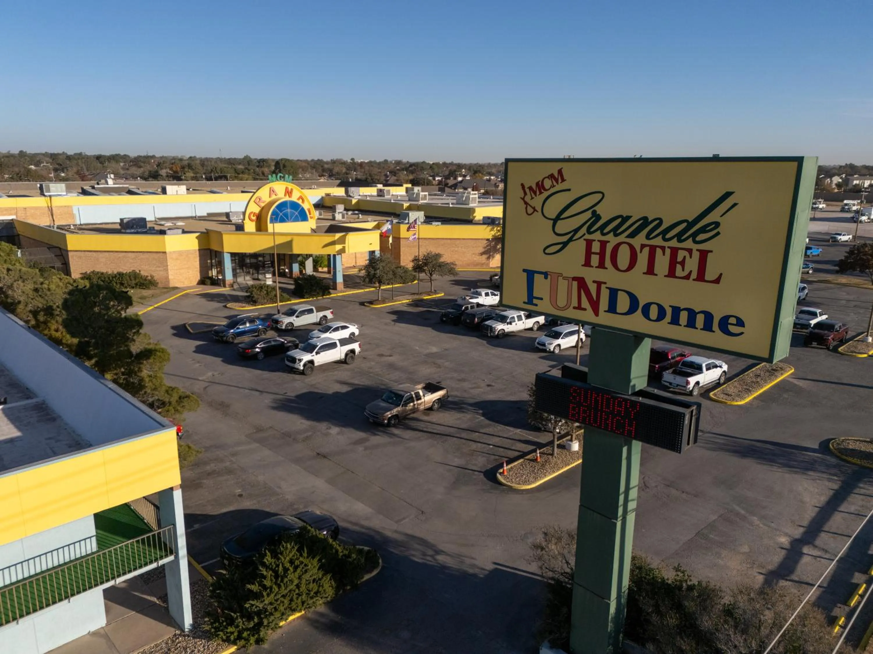 Property building in MCM Grande FunDome Odessa