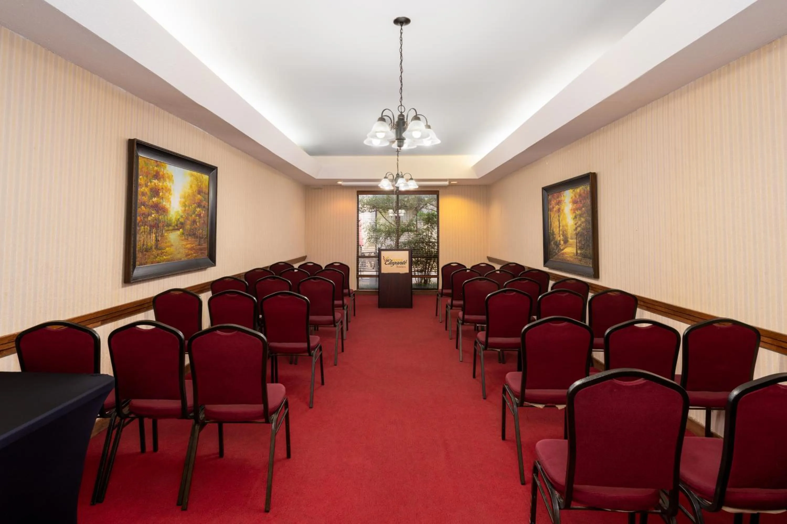 Meeting/conference room in MCM Elegante Suites Abilene