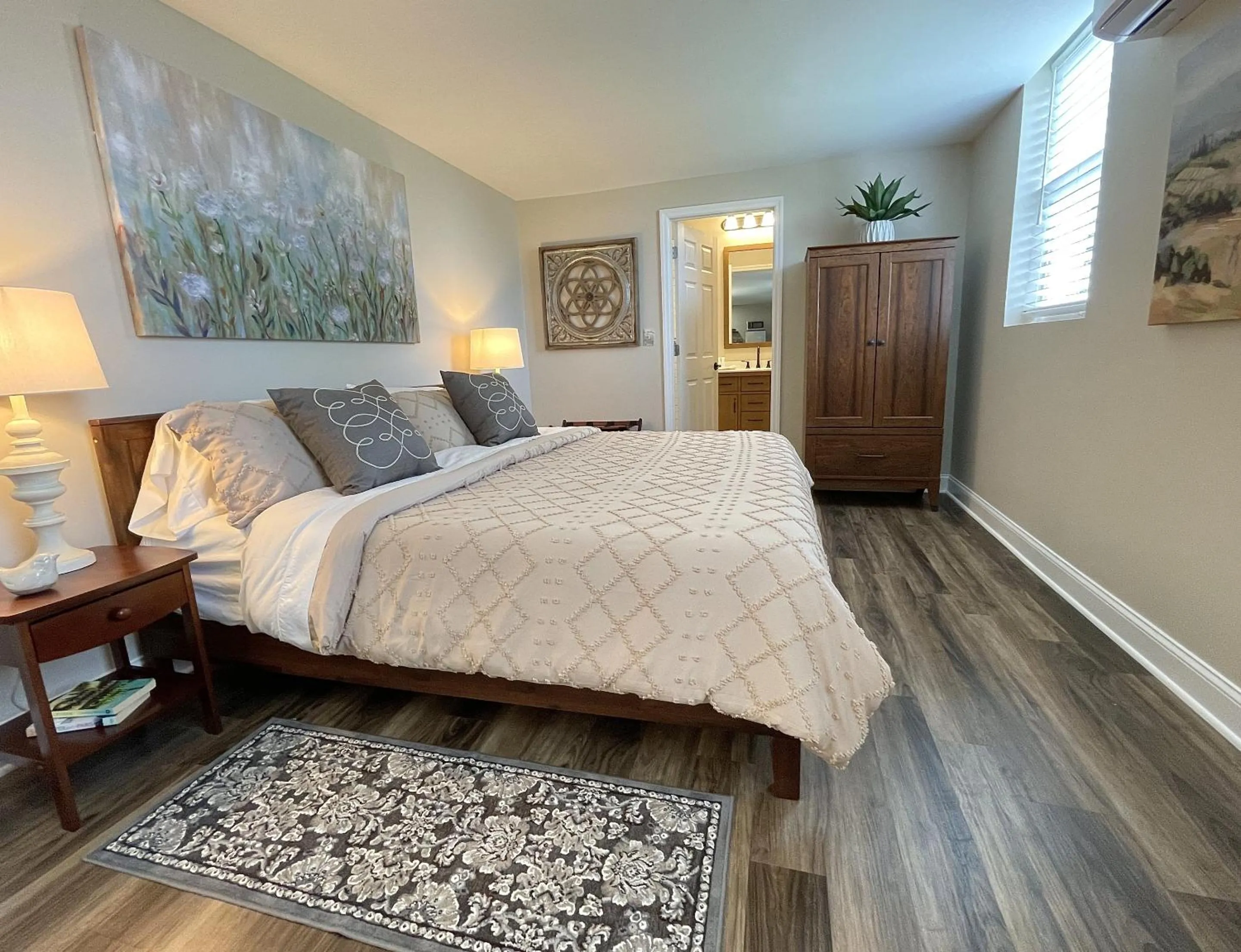 Bedroom, Bed in Our Castleview