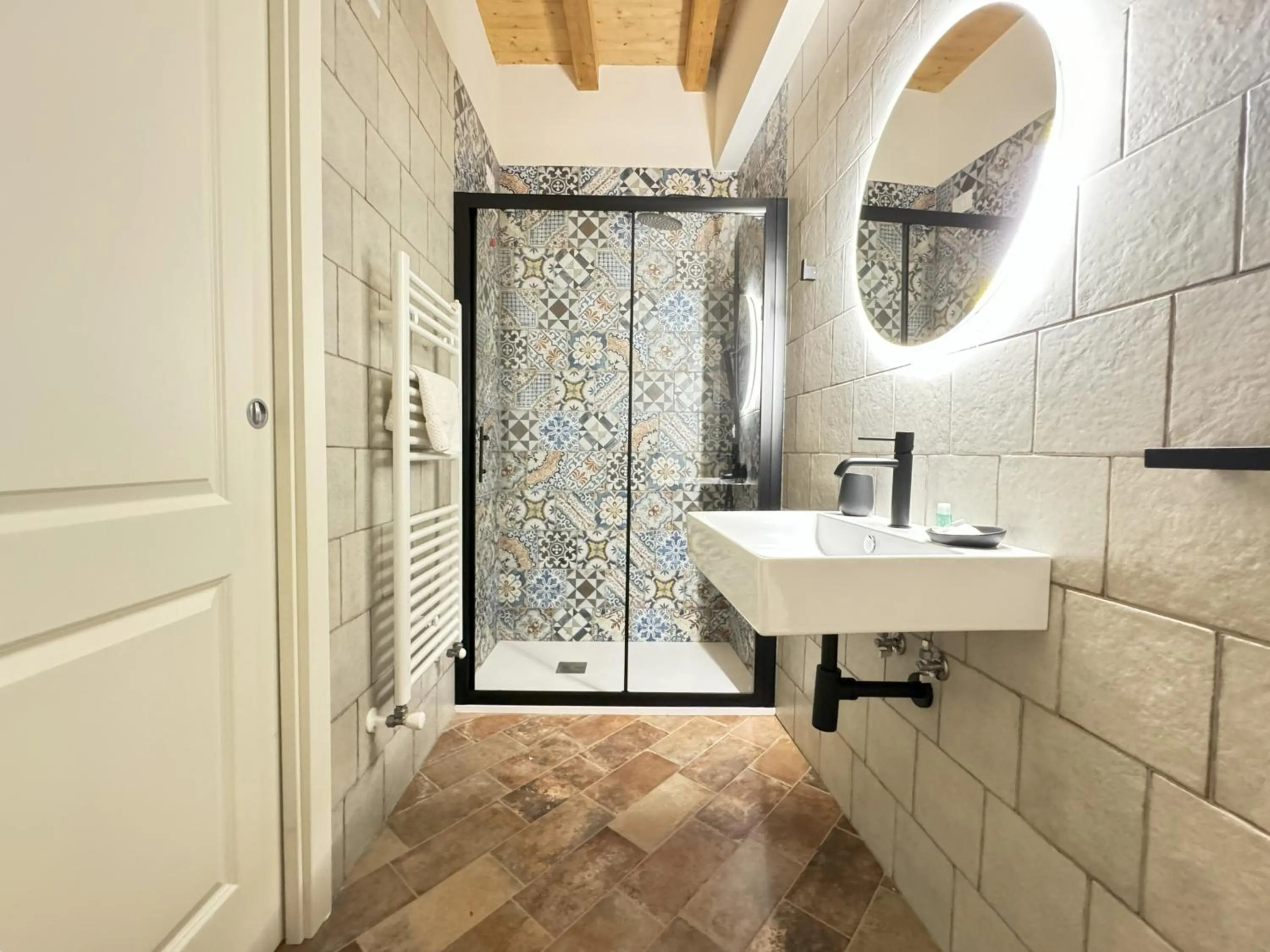 Shower in Casa Marinari