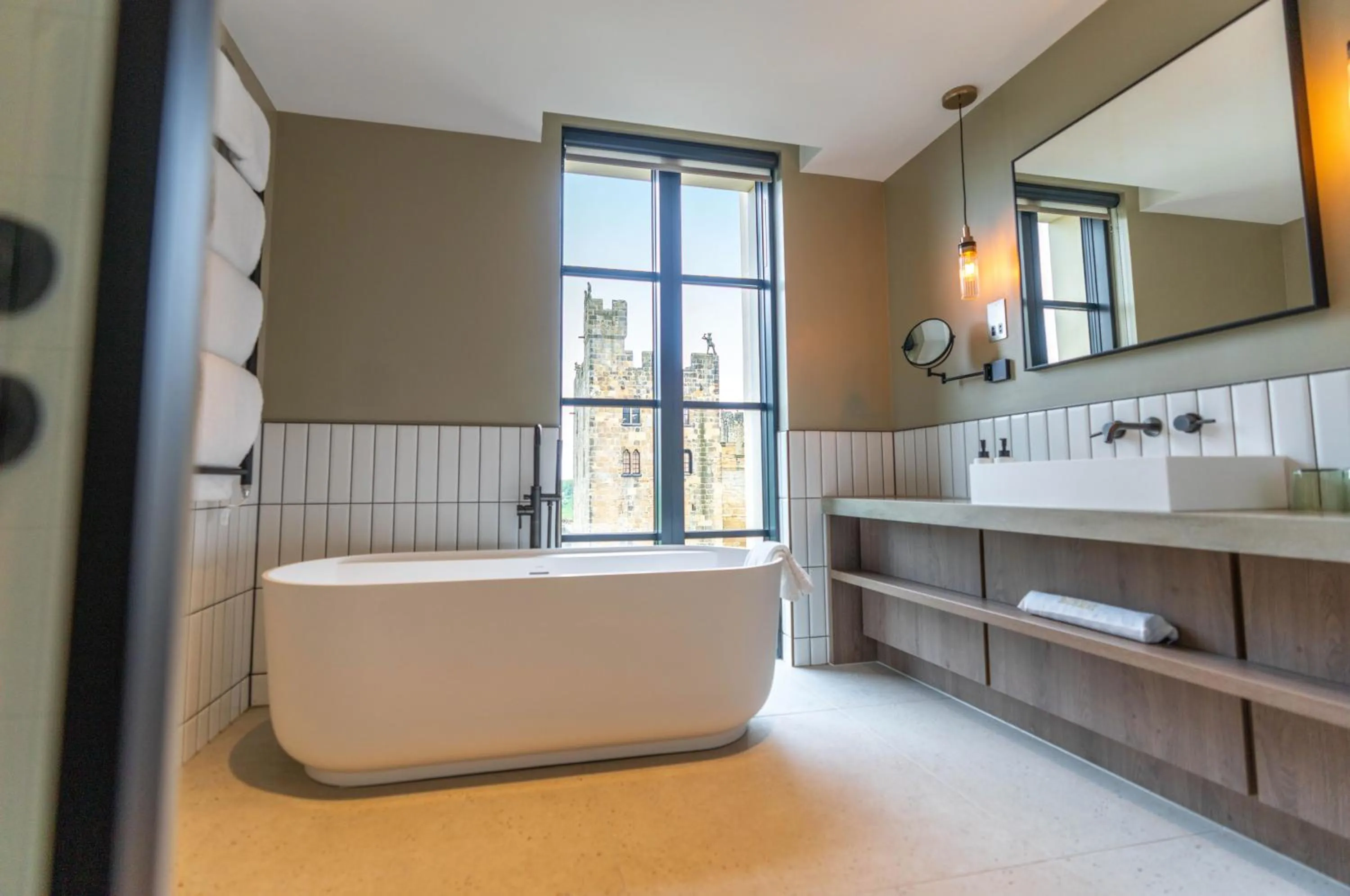 Bathroom in Bailiffgate Hotel