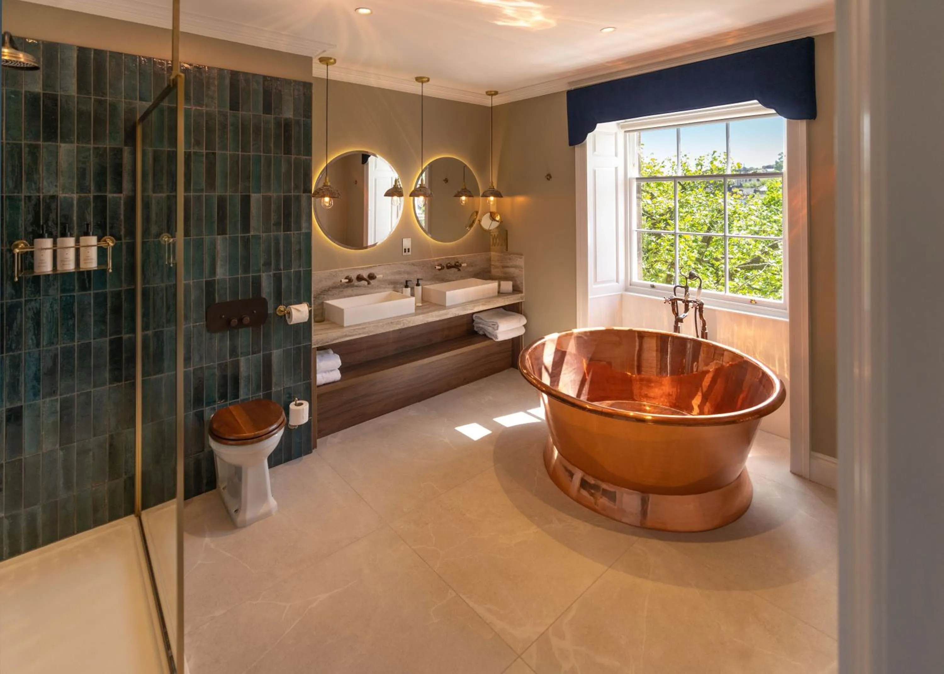 Bathroom in Bailiffgate Hotel