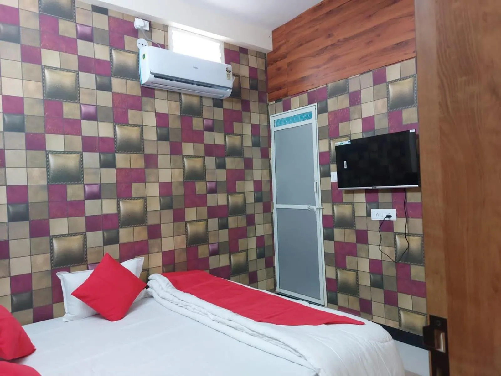 Bed in Parvati home stay