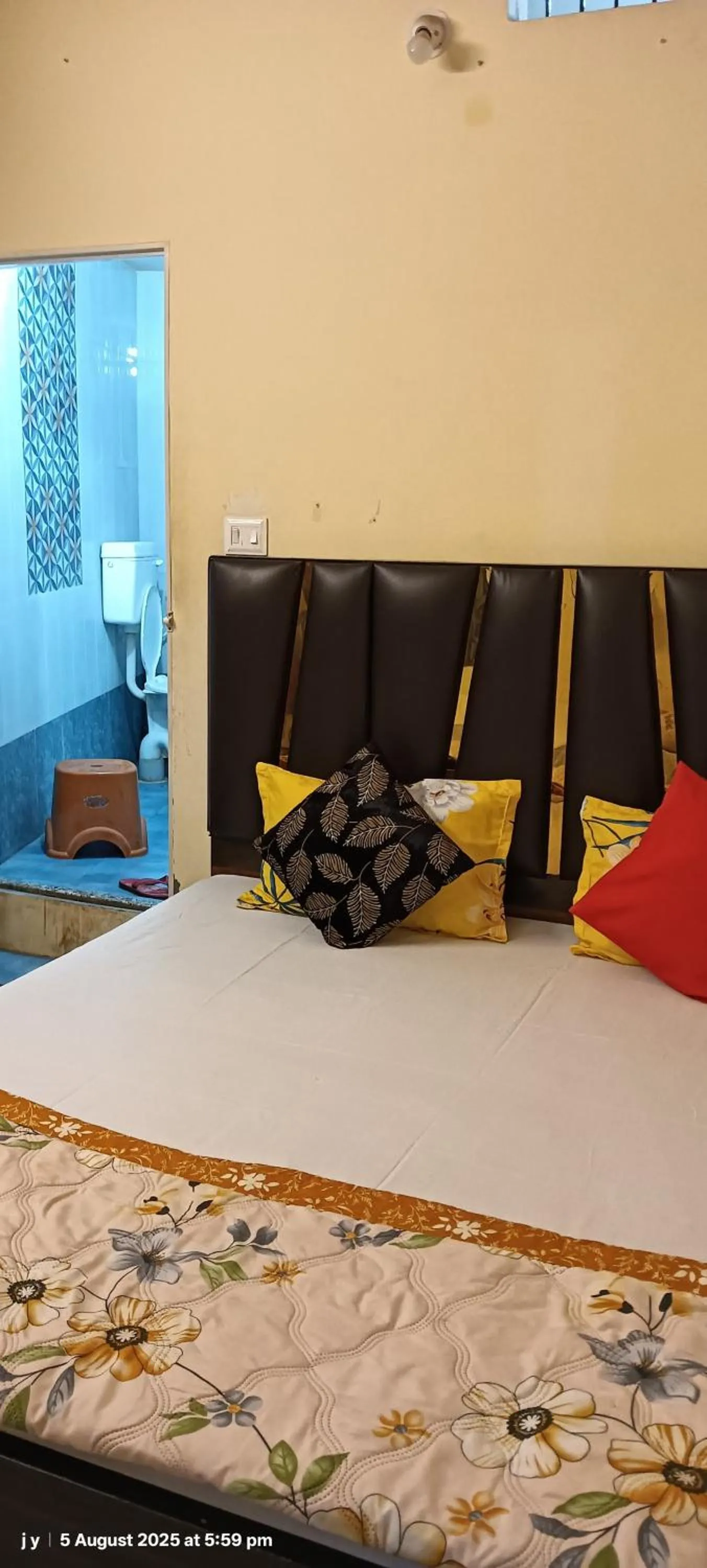 Bed in Parvati home stay