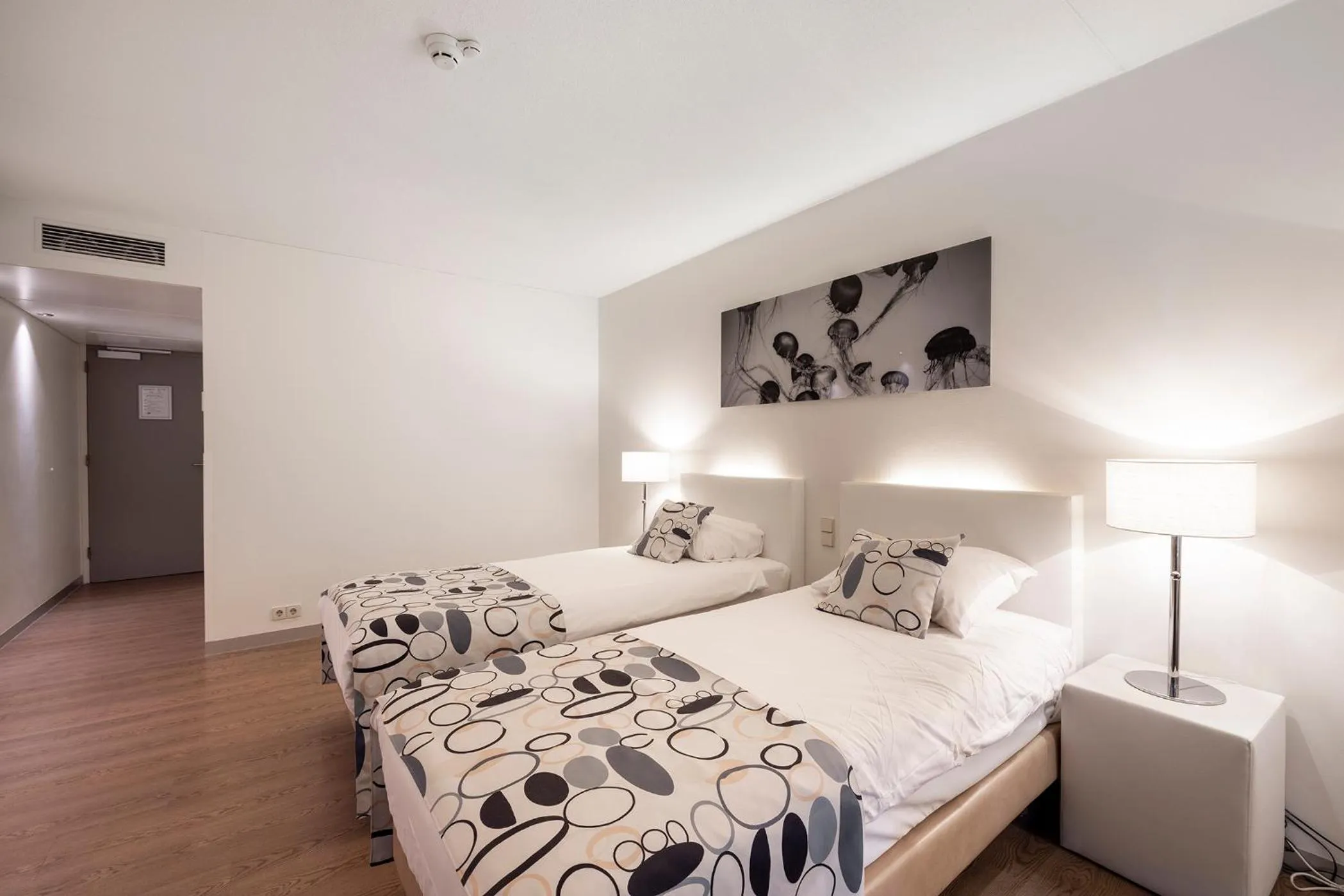 Bed in Hotel Mitland