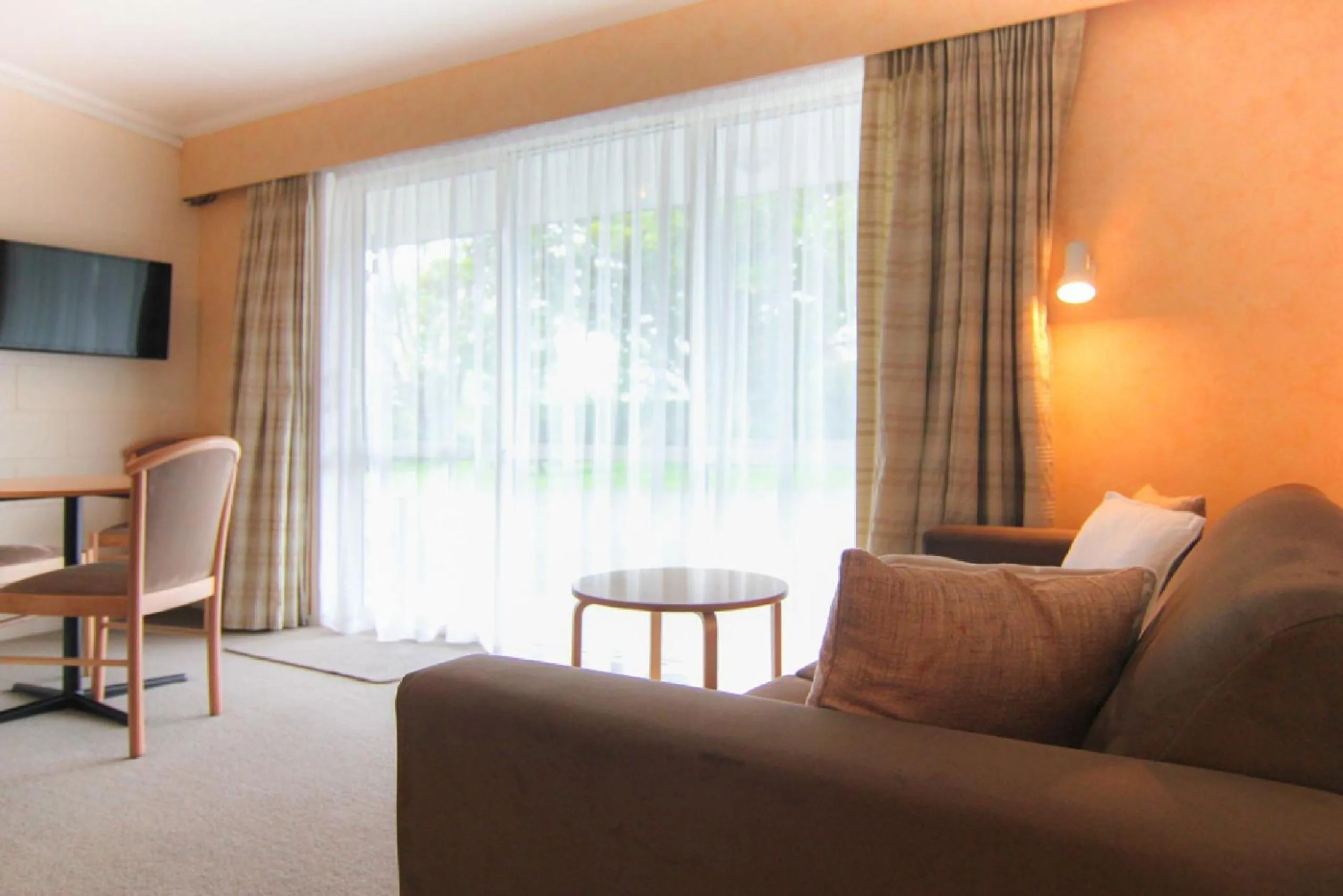 Living room in Broadway Lodge Motel