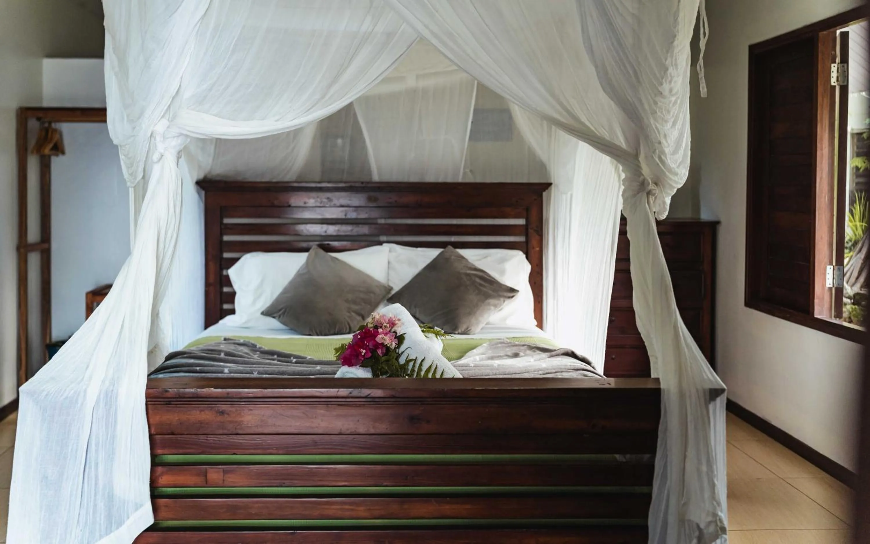 Bed in Le Life Resort