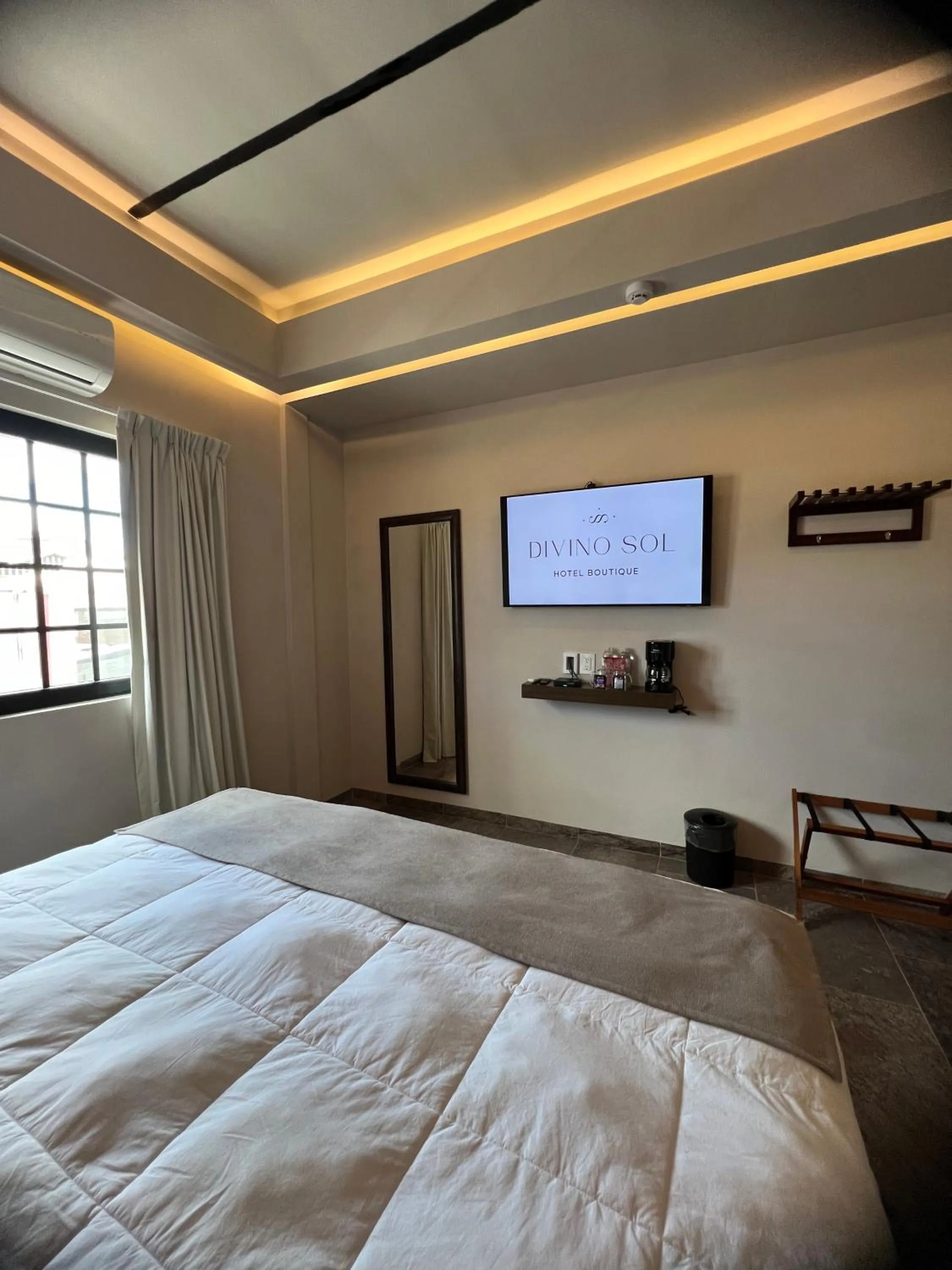 View (from property/room), Bed in Hotel Boutique Divino Sol