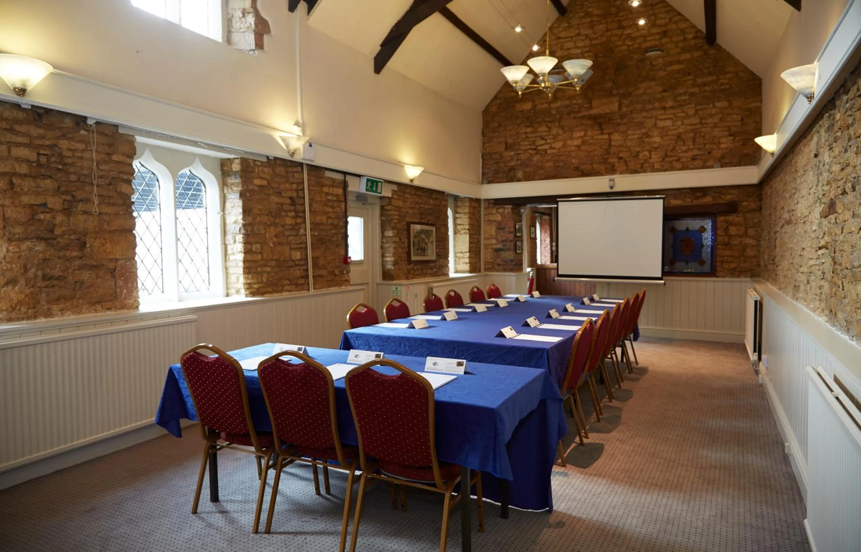 Meeting/conference room in Royal George Hotel by Greene King Inns