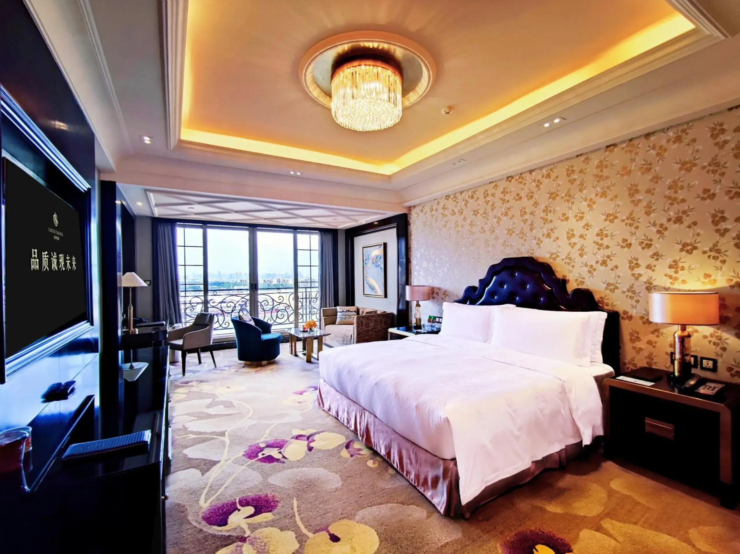 Double Room with Lake View in Chateau Star River Guangzhou-Free Shuttle Between Hotel And Exhibition Center & Welcome Drink During Canton Fair Double Room with Lake View in Chateau Star River Guangzhou-Free Shuttle Between Hotel And Exhibition Center & Welcome Drink During Canton Fair