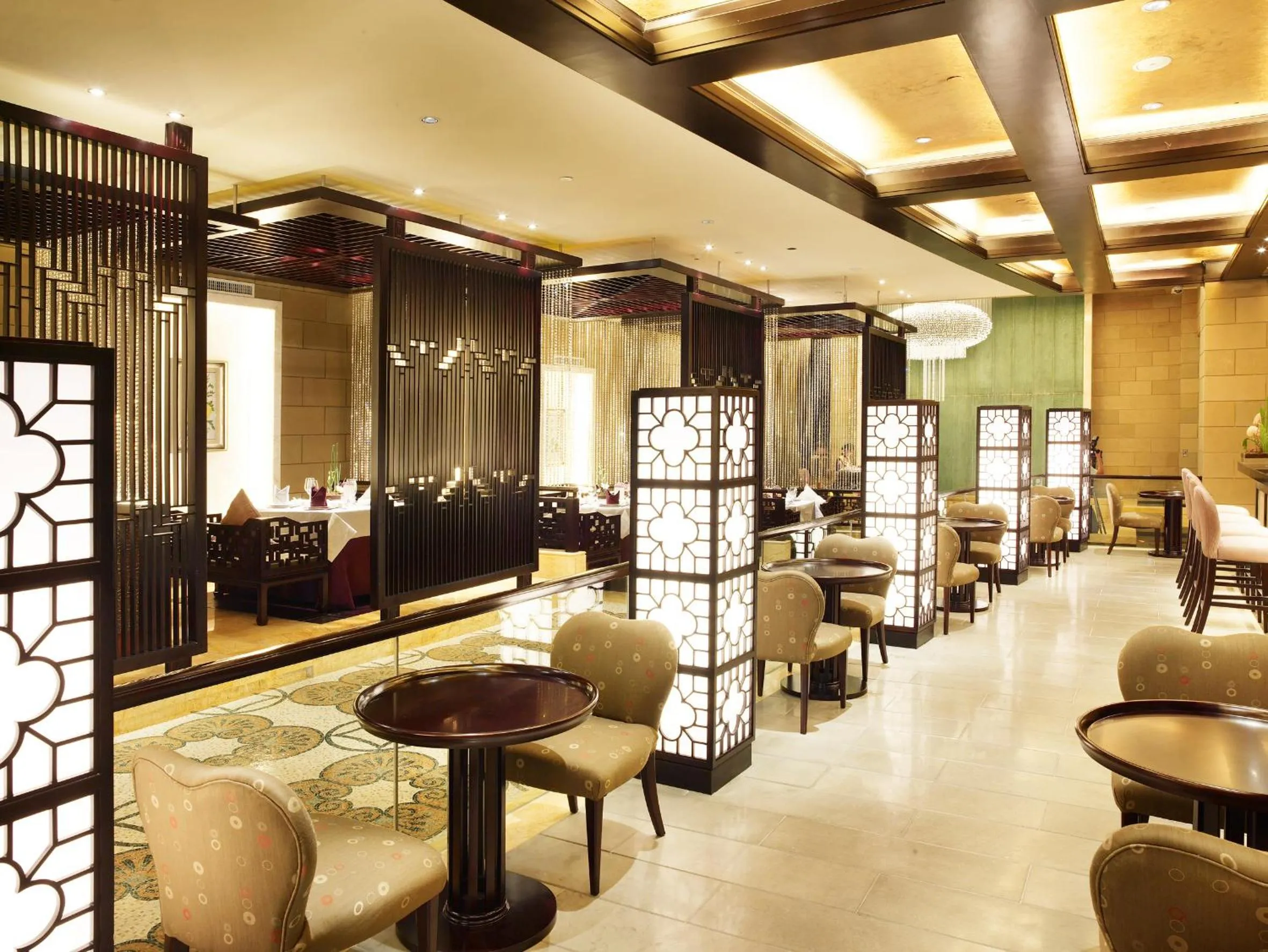 Restaurant/places to eat in Chateau Star River Guangzhou-Free Shuttle Between Hotel And Exhibition Center & Welcome Drink During Canton Fair