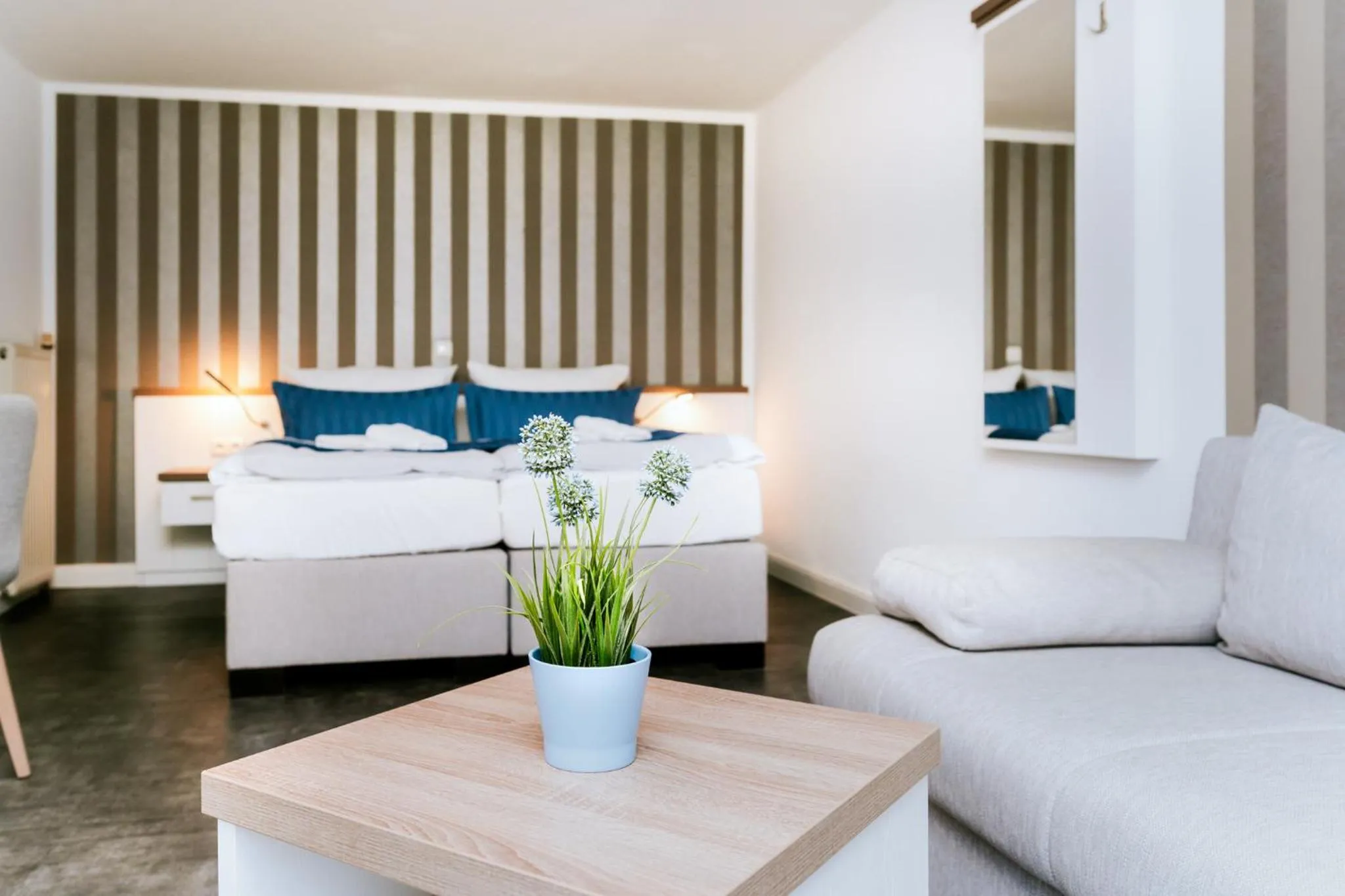 Bedroom, Bed in Hotel Zur Seemöwe