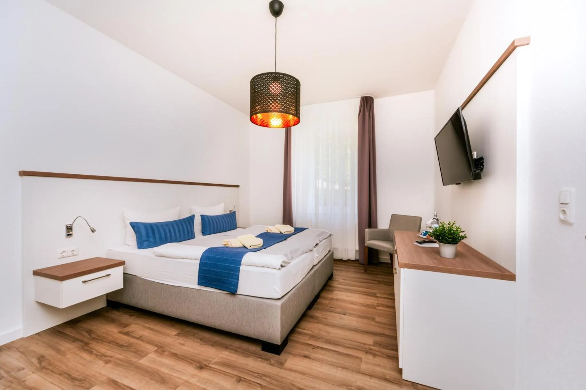 Bedroom, Bed in Hotel Zur Seemöwe