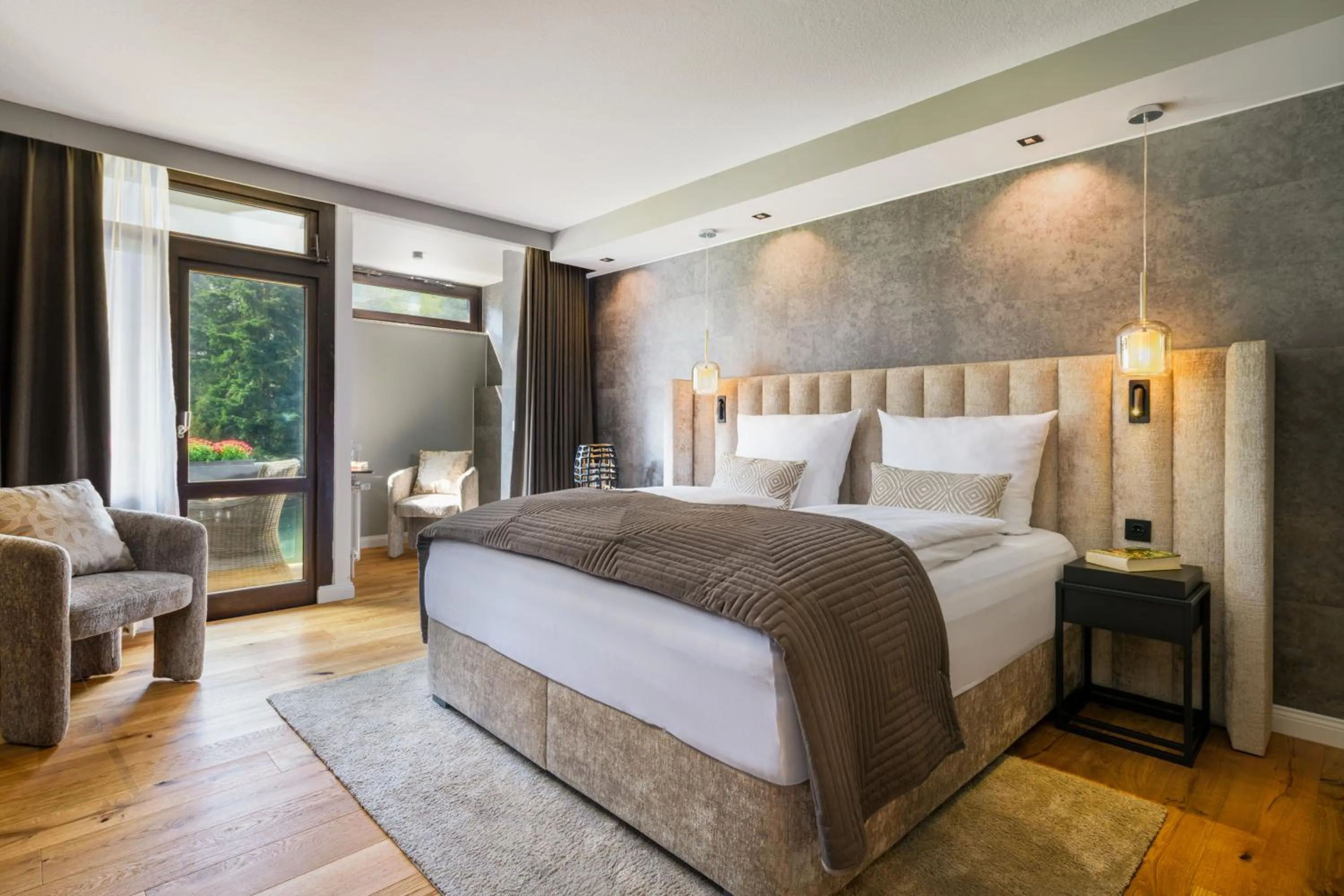 Photo of the whole room, Bed in Hotel Luisenpark