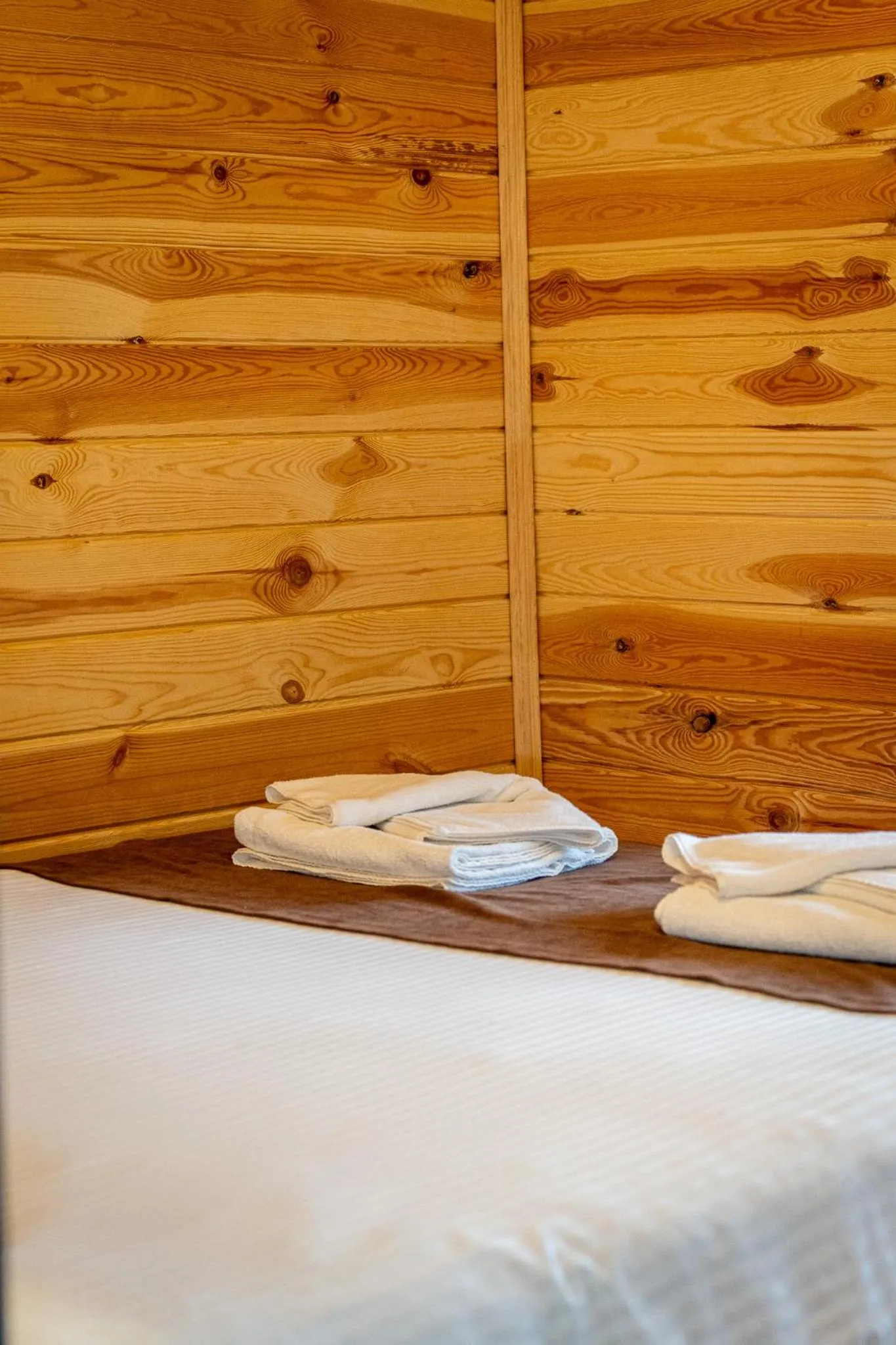 towels, Bed in Mezrasuit Bungalov