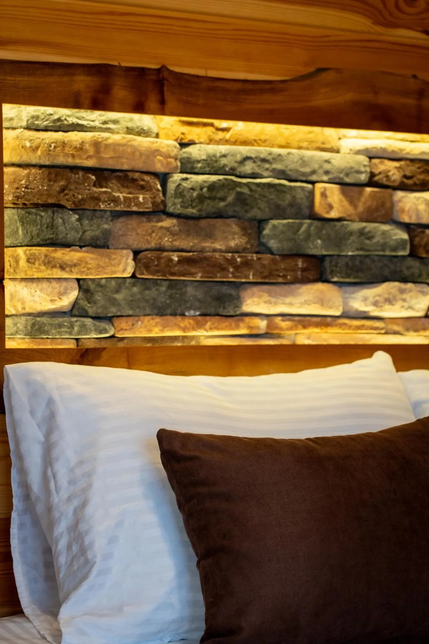 Decorative detail, Bed in Mezrasuit Bungalov