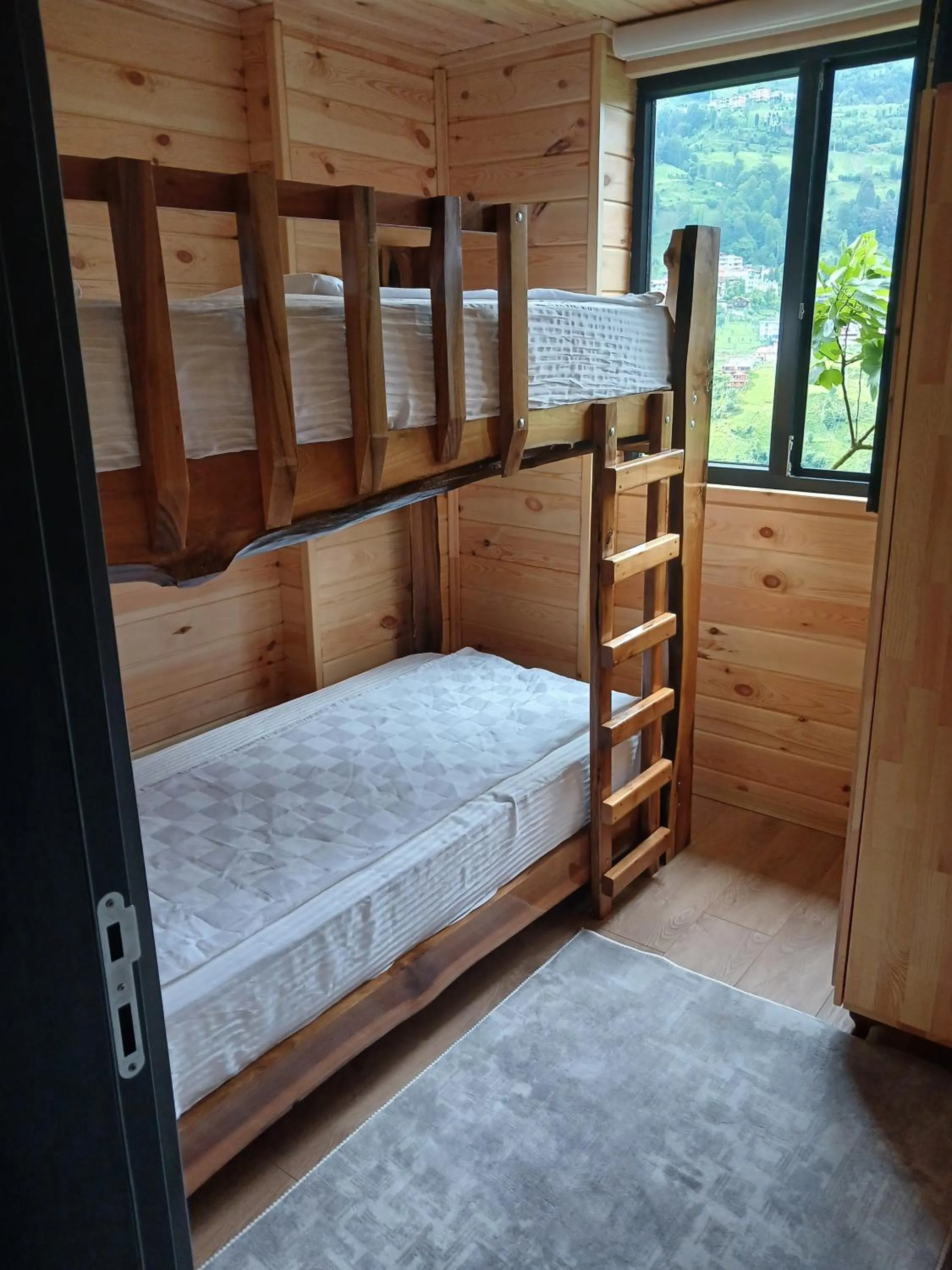bunk bed, Bed in Mezrasuit Bungalov
